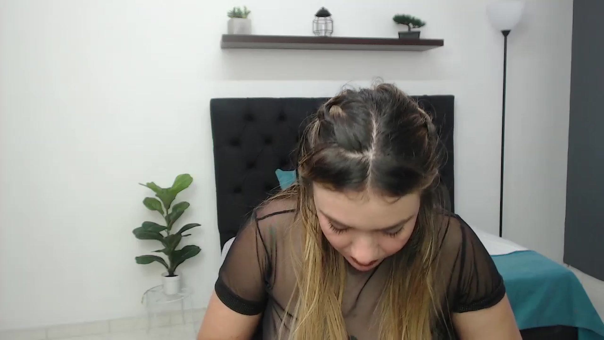 Gallery image thumbnail from CamilleDucan's myfreecams stream on, 06/05/2025, 18:39 image 9 of 20
