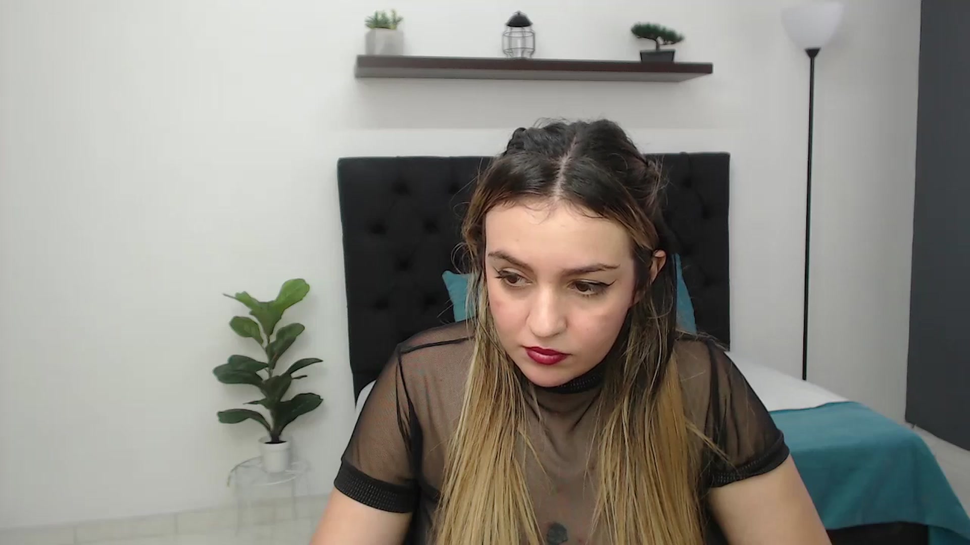 Gallery image thumbnail from CamilleDucan's myfreecams stream on, 06/05/2025, 18:39 image 13 of 20
