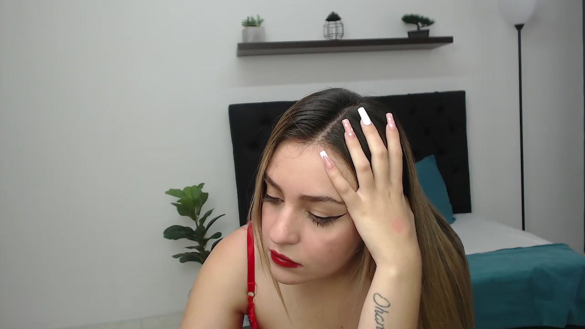 Gallery image thumbnail from CamilleDucan's myfreecams stream on, 06/13/2025, 16:11 image 2 of 20