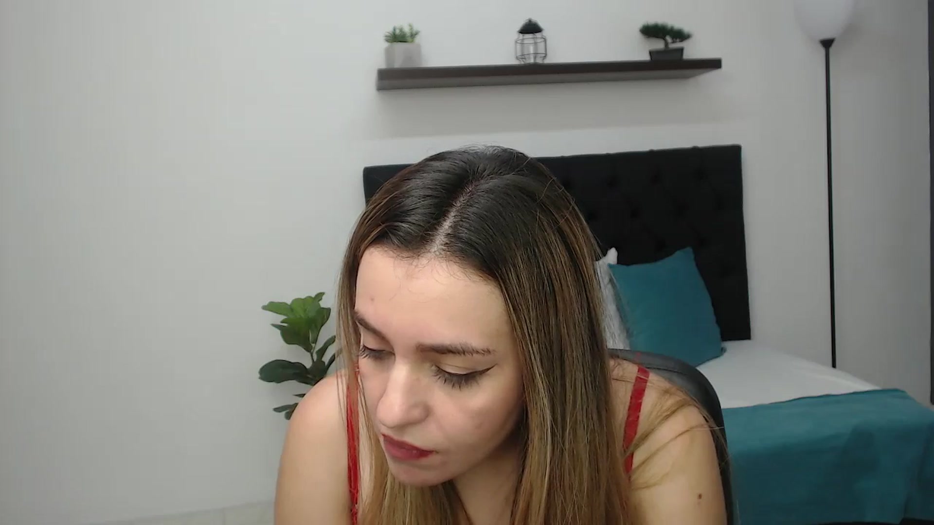 Gallery image thumbnail from CamilleDucan's myfreecams stream on, 06/13/2025, 17:24 image 13 of 20
