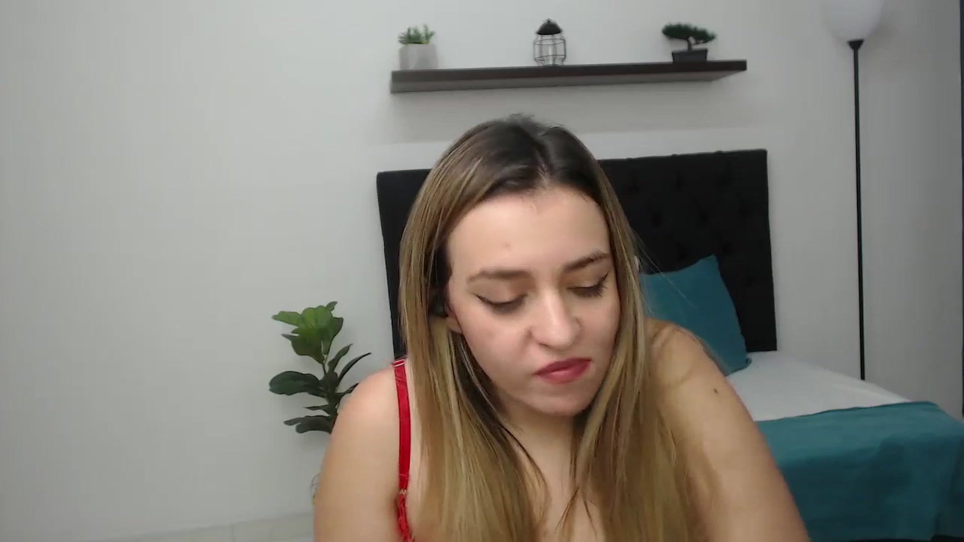 Gallery image thumbnail from CamilleDucan's myfreecams stream on, 06/13/2025, 17:24 image 11 of 20