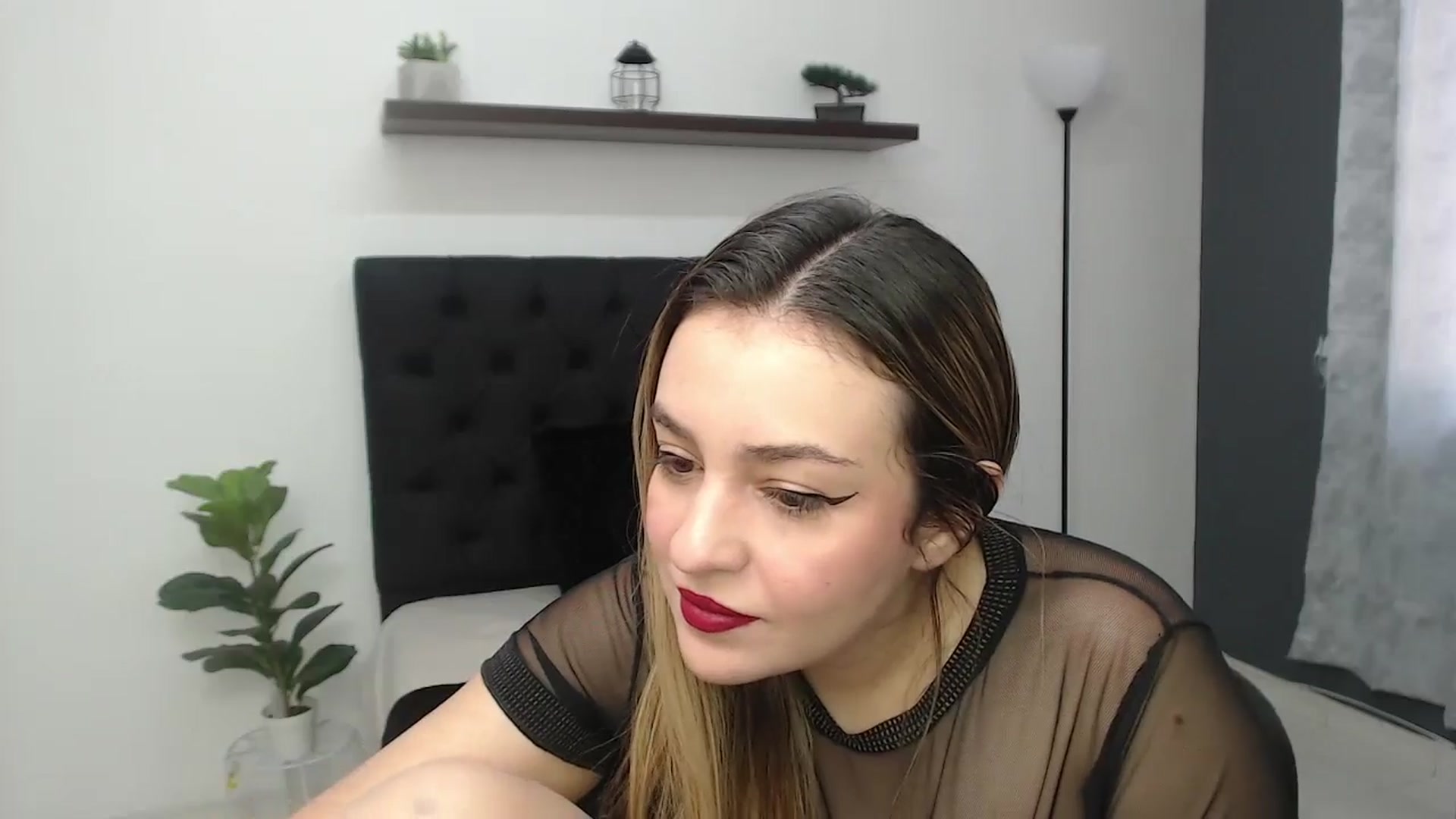 Gallery image thumbnail from CamilleDucan's myfreecams stream on, 06/20/2025, 14:03 image 14 of 20