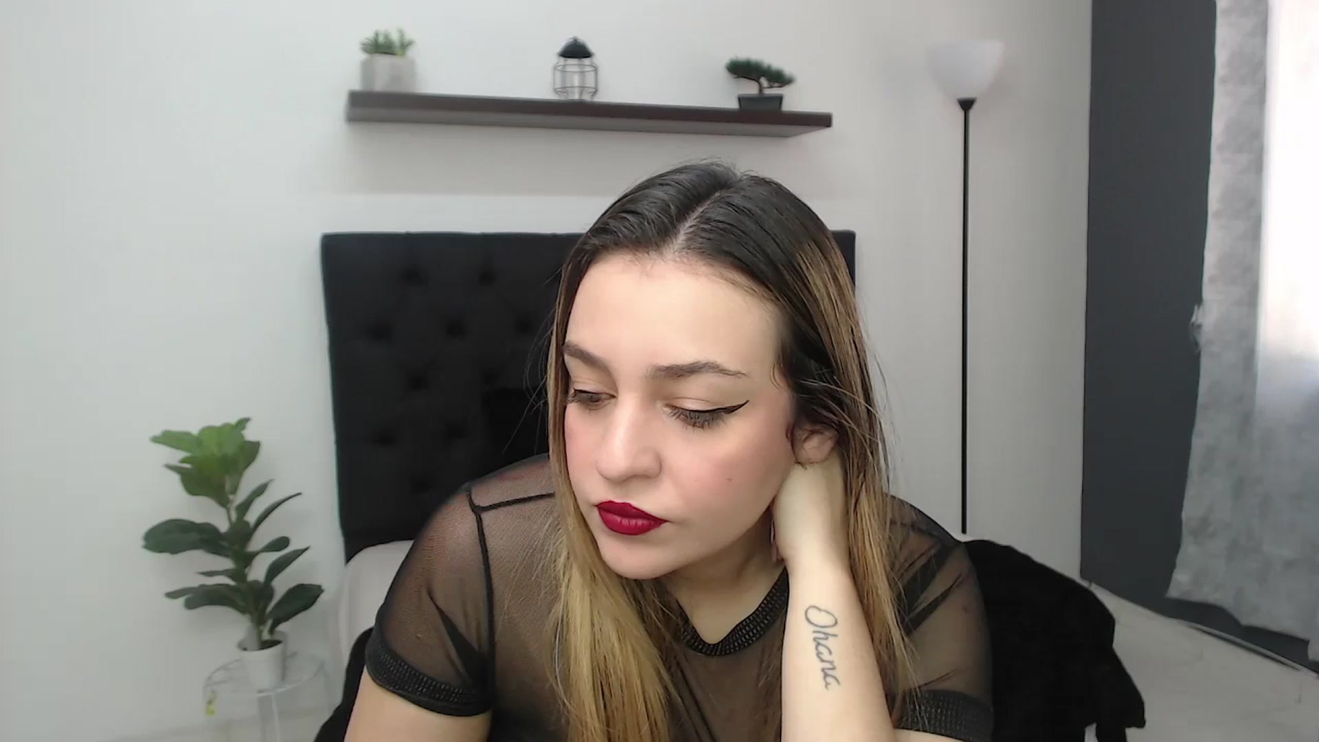 Gallery image thumbnail from CamilleDucan's myfreecams stream on, 06/20/2025, 14:03 image 4 of 20