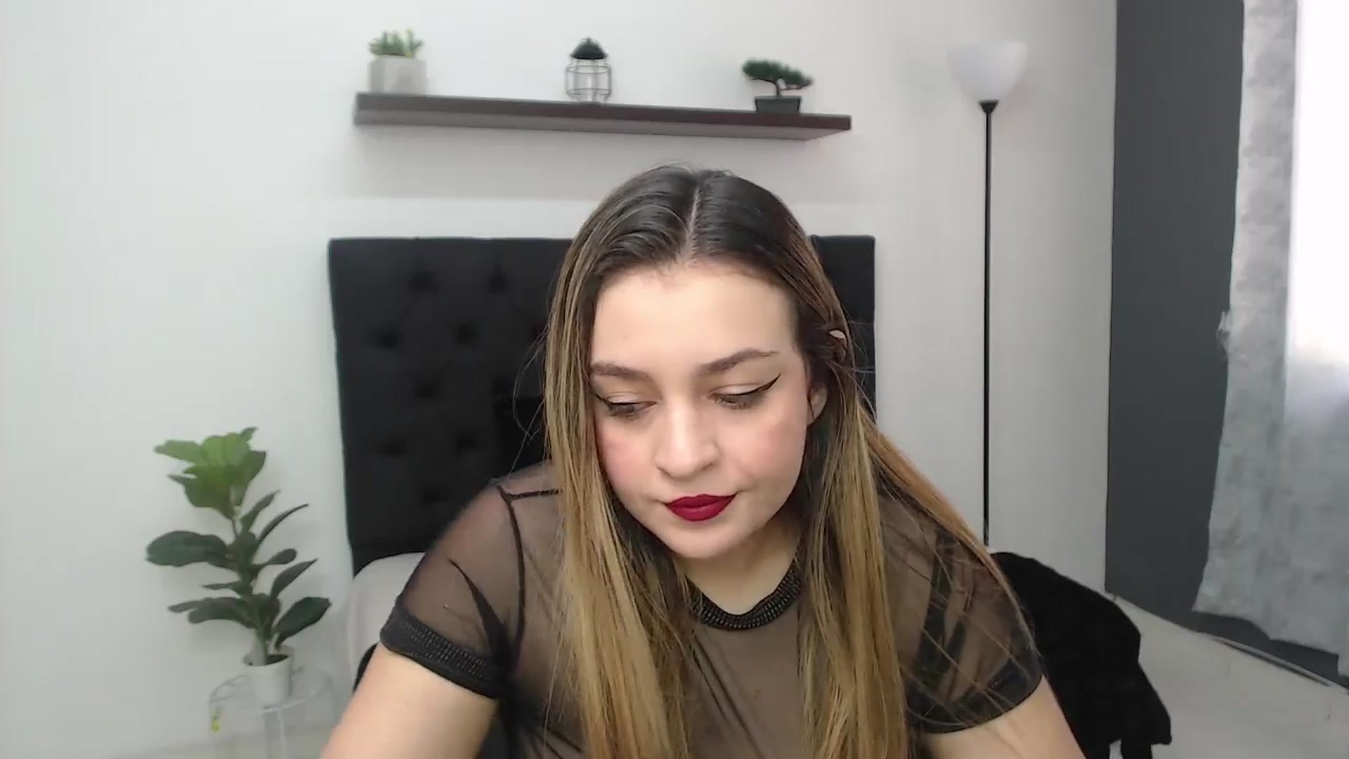 Gallery image thumbnail from CamilleDucan's myfreecams stream on, 06/20/2025, 14:03 image 6 of 20