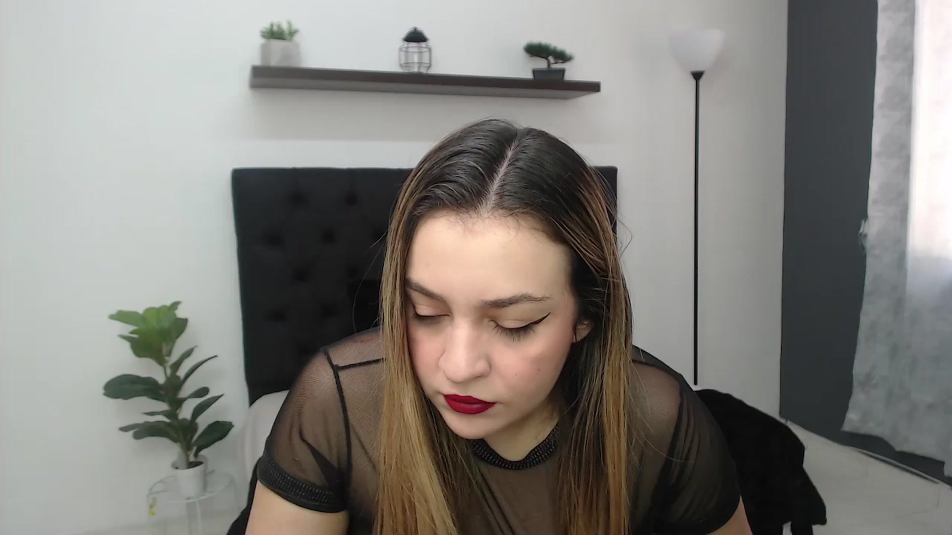 Gallery image thumbnail from CamilleDucan's myfreecams stream on, 06/20/2025, 14:03 image 1 of 20