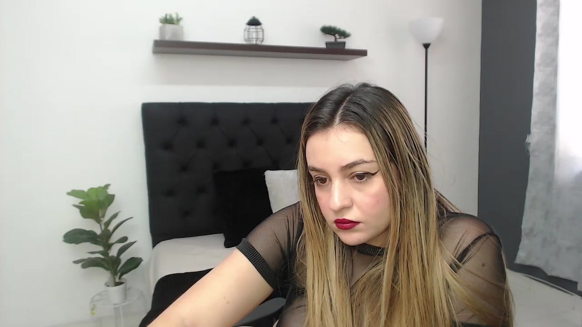 Gallery image thumbnail from CamilleDucan's myfreecams stream on, 06/20/2025, 14:57 image 13 of 20