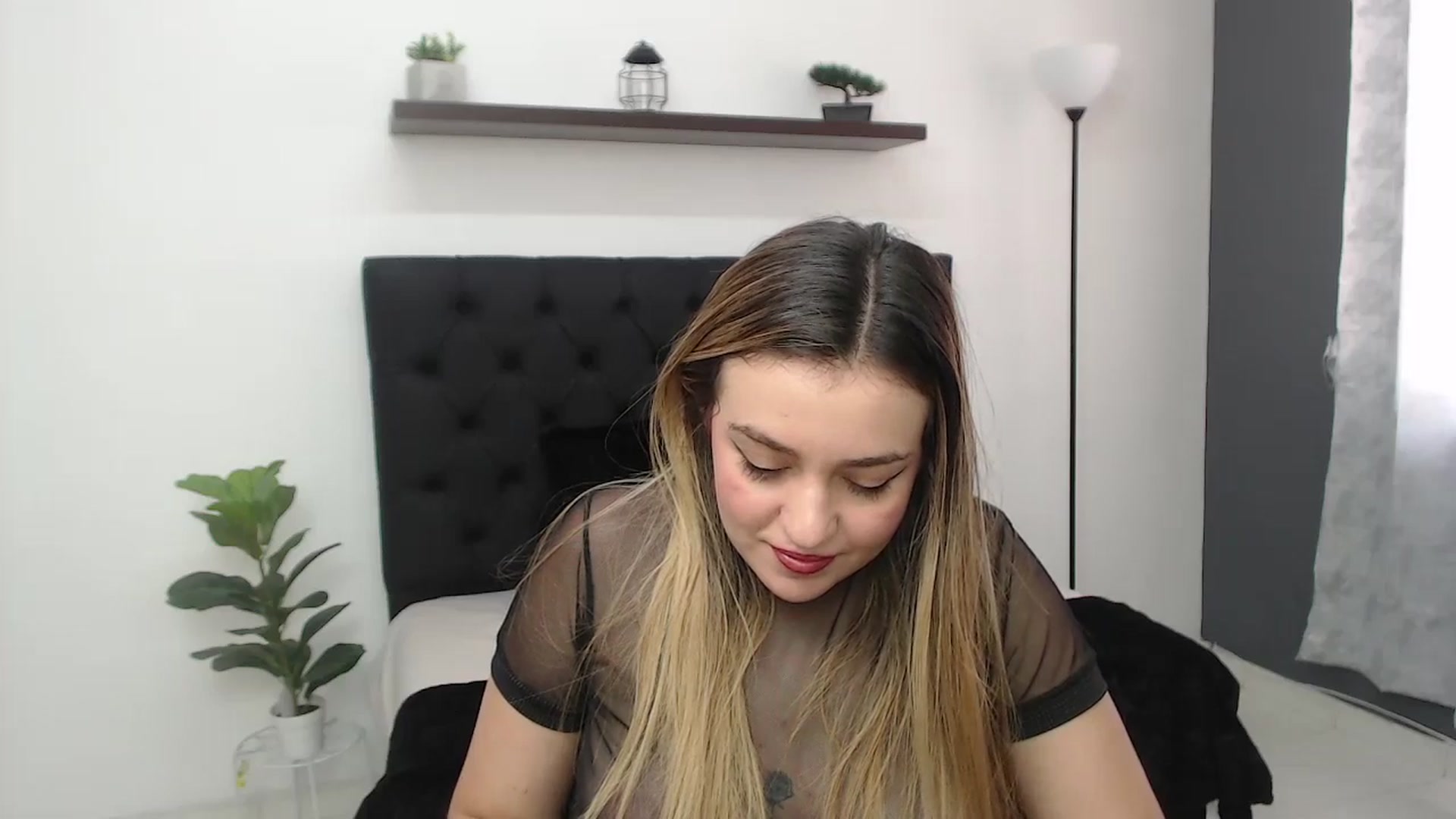 Gallery image thumbnail from CamilleDucan's myfreecams stream on, 06/20/2025, 16:14 image 3 of 20