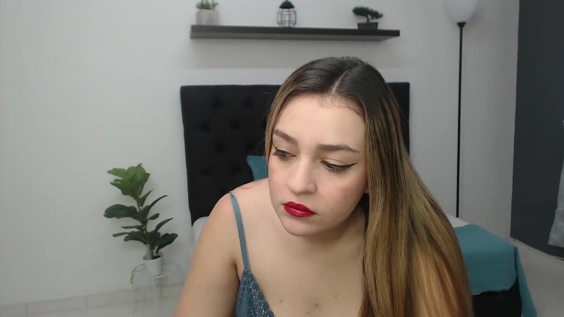 Gallery image thumbnail from CamilleDucan's myfreecams stream on, 06/24/2025, 13:28 image 5 of 20