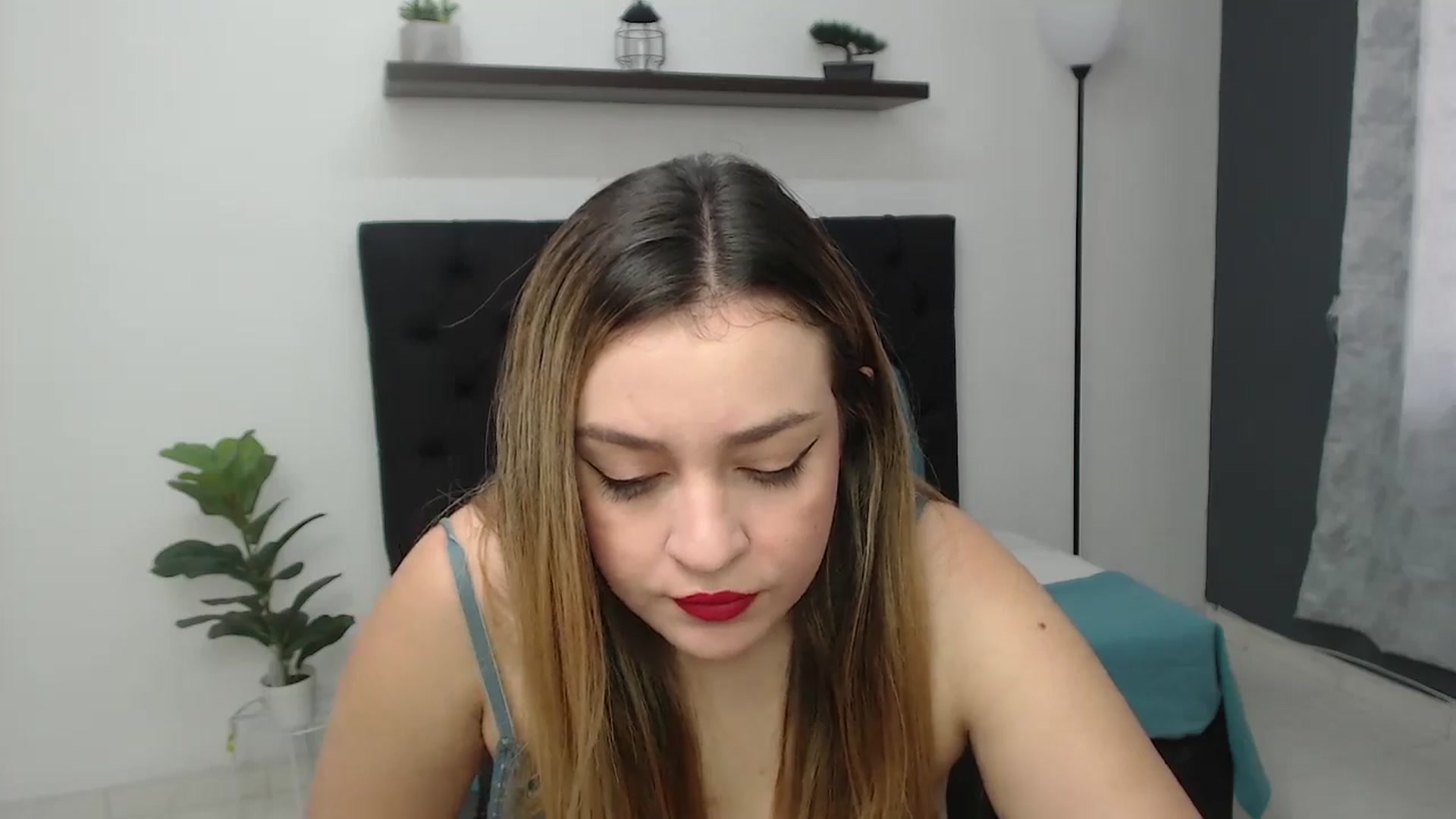 Gallery image thumbnail from CamilleDucan's myfreecams stream on, 06/24/2025, 13:53 image 7 of 20