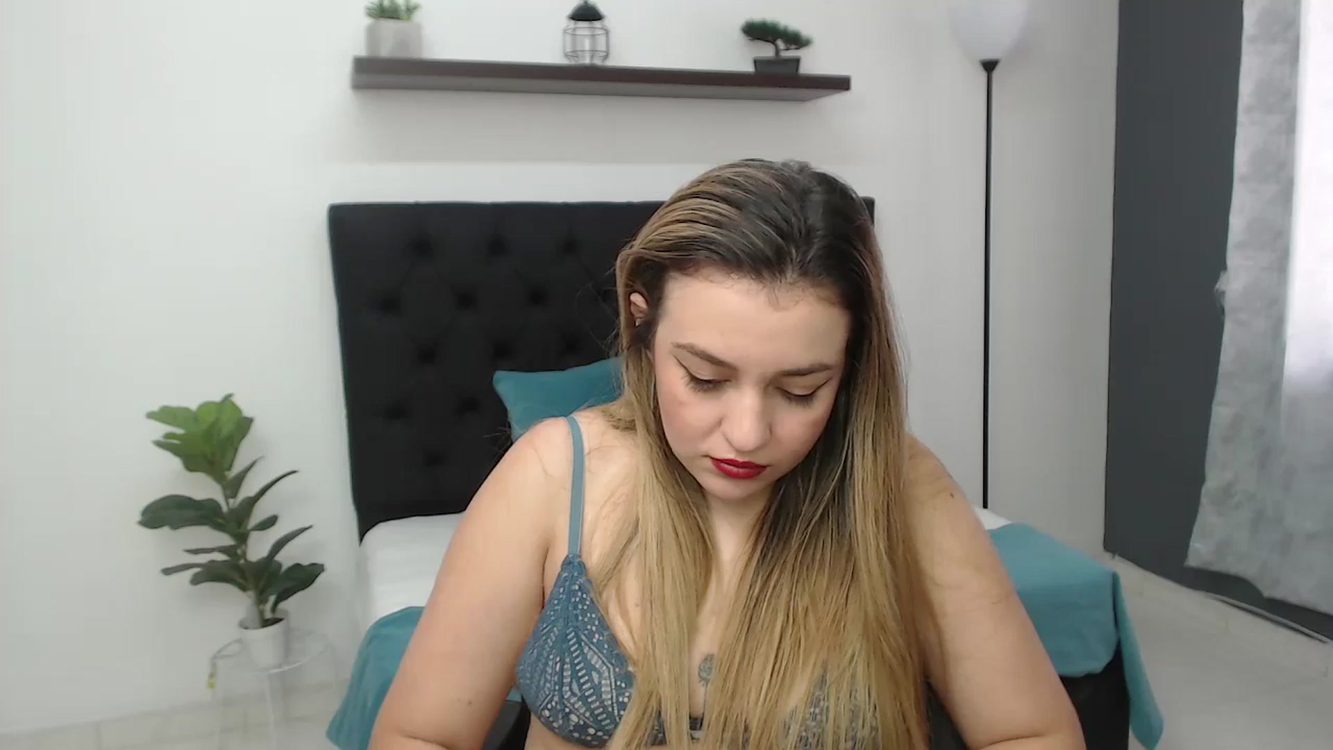 Gallery image thumbnail from CamilleDucan's myfreecams stream on, 06/24/2025, 15:26 image 4 of 20