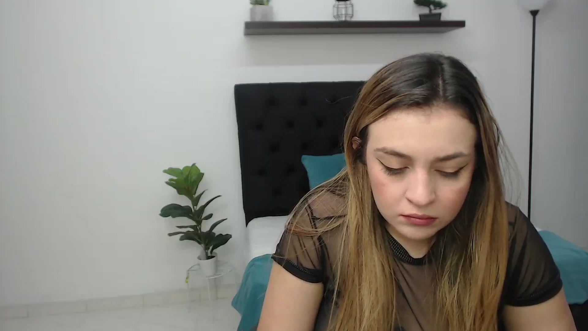 Gallery image thumbnail from CamilleDucan's myfreecams stream on, 06/25/2025, 14:02 image 13 of 20