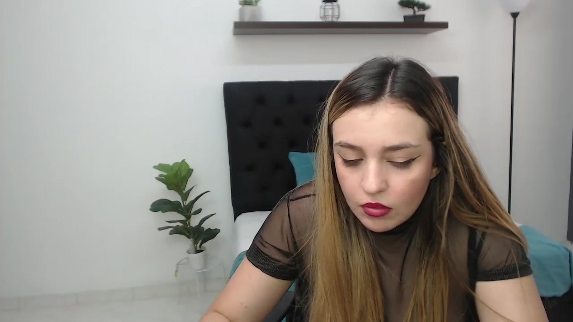 Gallery image thumbnail from CamilleDucan's myfreecams stream on, 06/25/2025, 15:15 image 12 of 20
