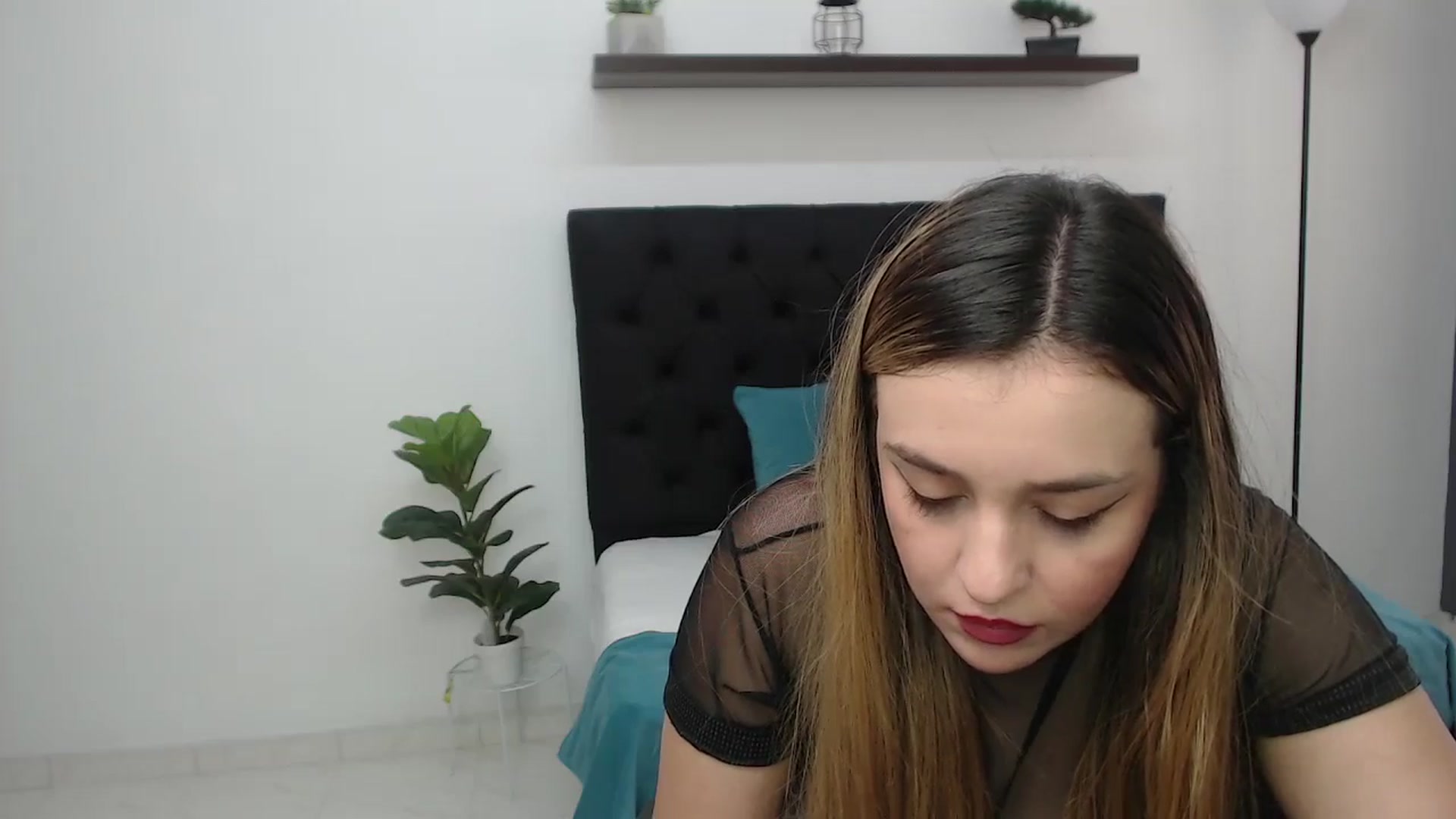 Gallery image thumbnail from CamilleDucan's myfreecams stream on, 06/25/2025, 15:15 image 15 of 20