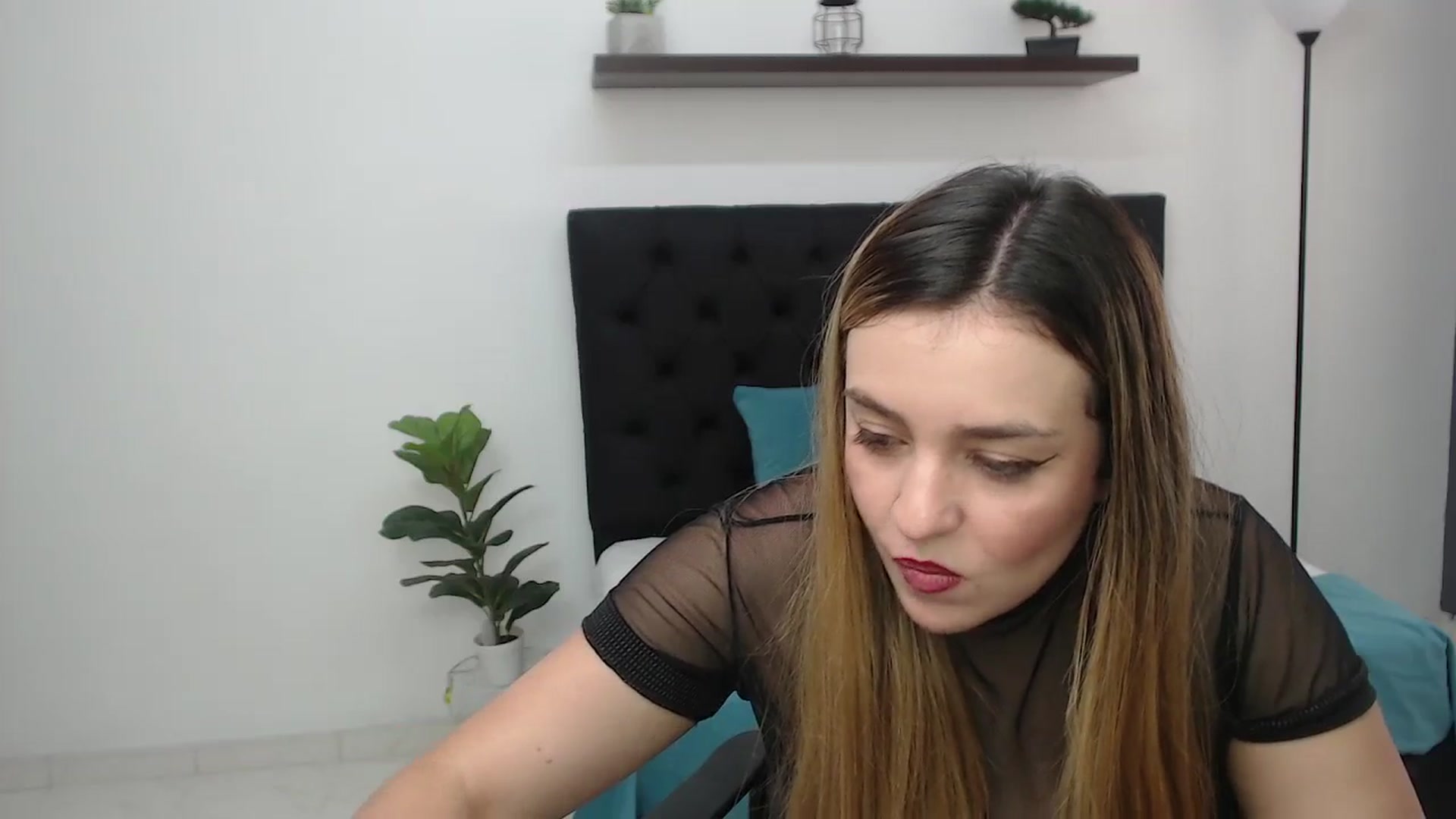 Gallery image thumbnail from CamilleDucan's myfreecams stream on, 06/25/2025, 15:15 image 19 of 20