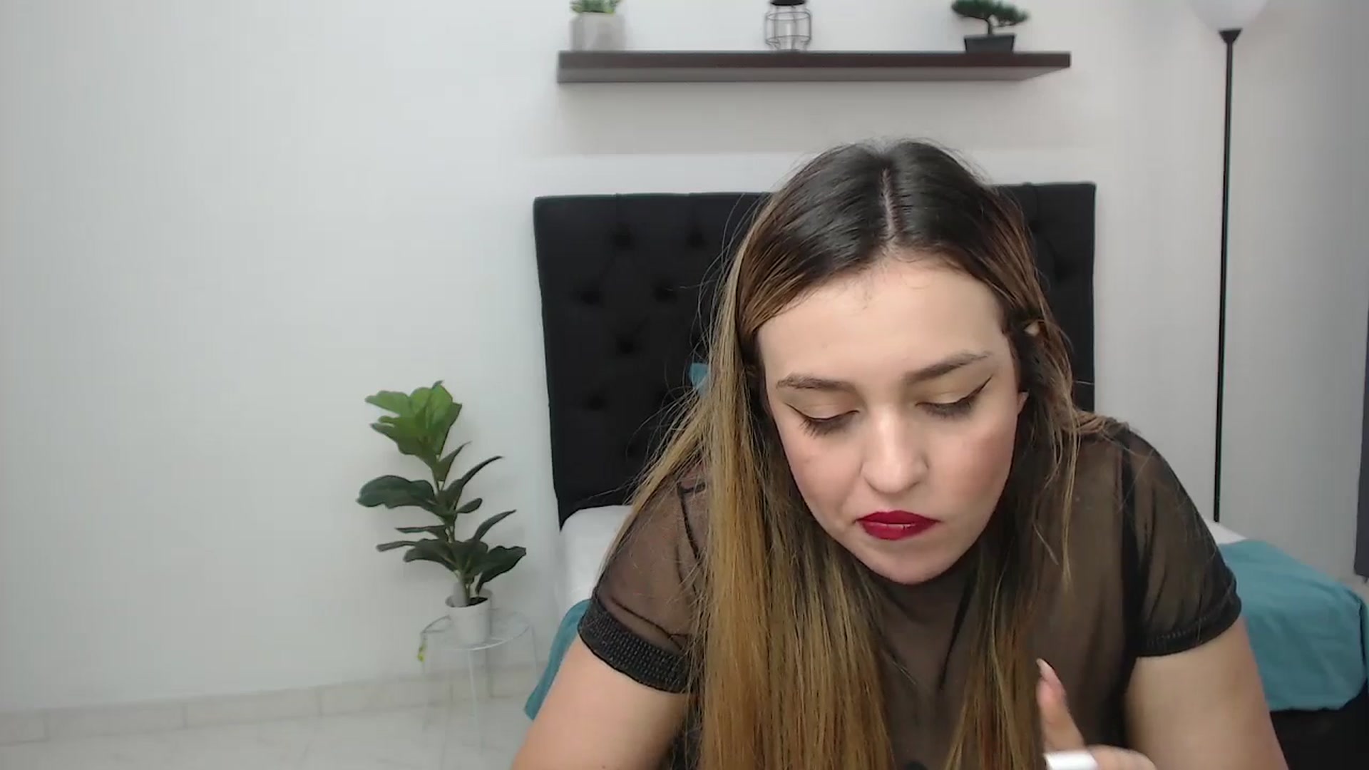 Gallery image thumbnail from CamilleDucan's myfreecams stream on, 06/25/2025, 15:15 image 8 of 20