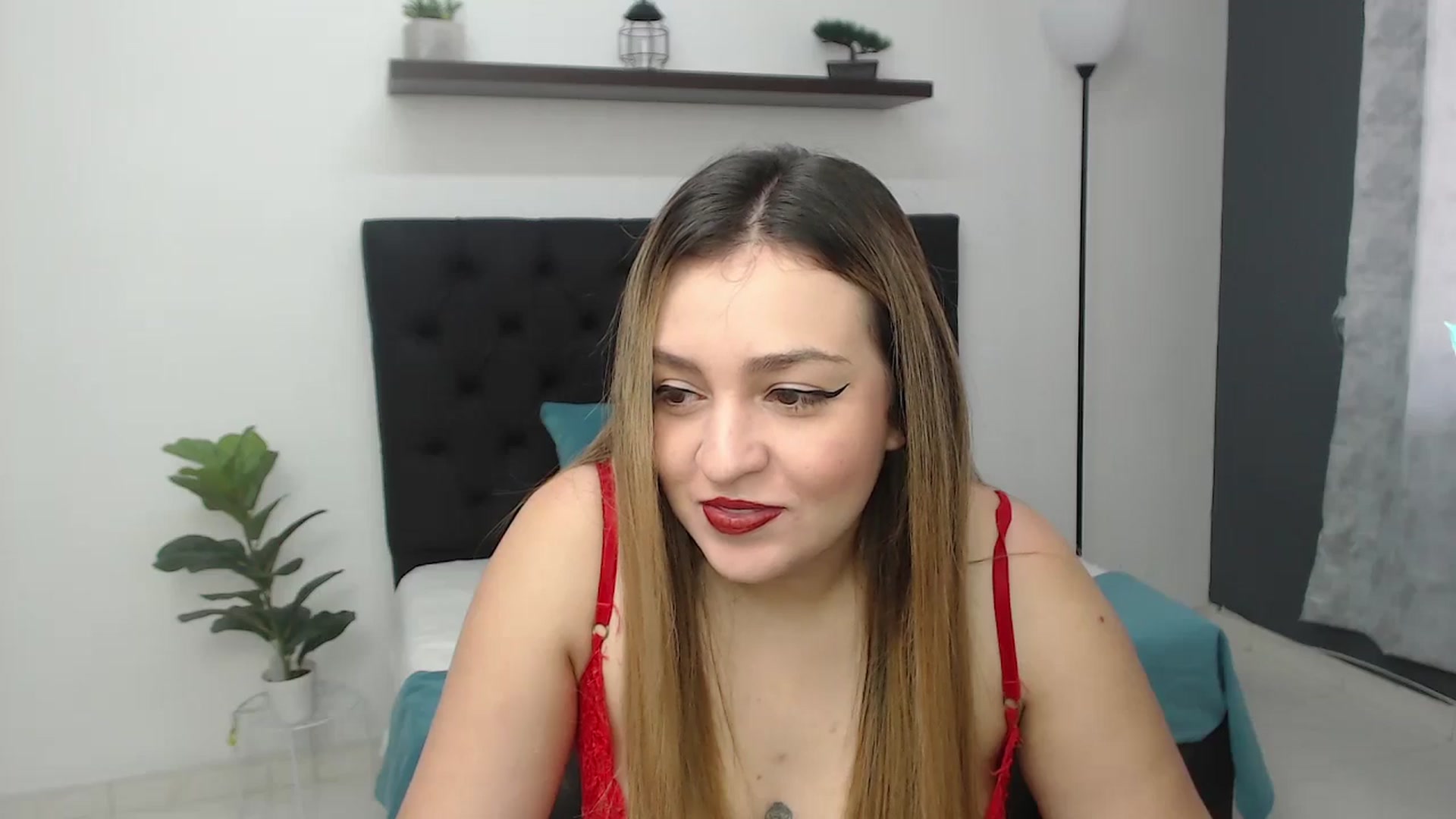 Gallery image thumbnail from CamilleDucan's myfreecams stream on, 06/26/2025, 13:48 image 7 of 20
