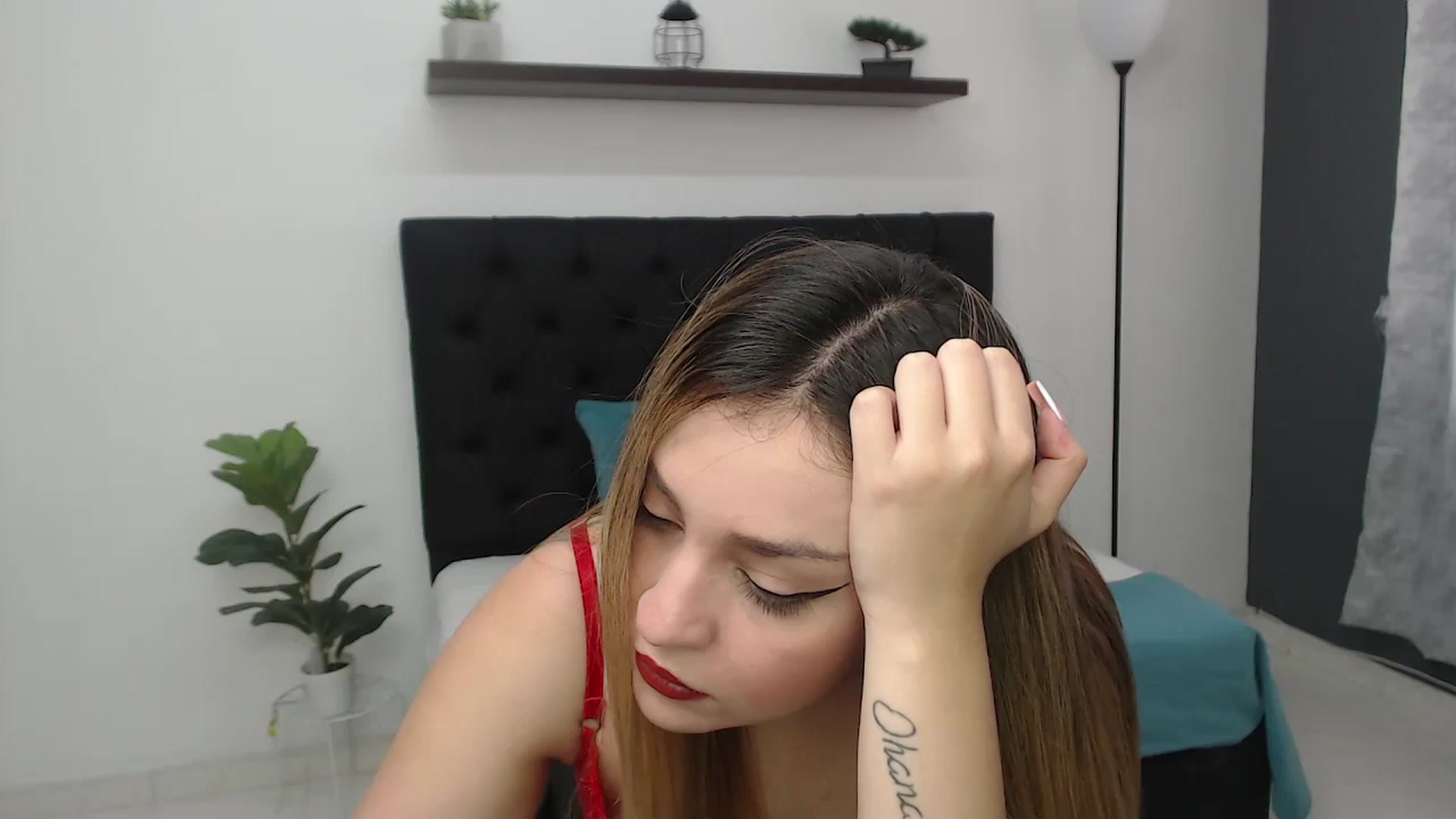 Gallery image thumbnail from CamilleDucan's myfreecams stream on, 06/26/2025, 13:48 image 14 of 20