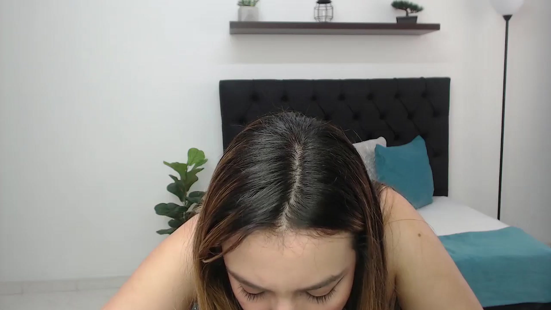 Gallery image thumbnail from CamilleDucan's myfreecams stream on, 07/02/2025, 15:18 image 2 of 20