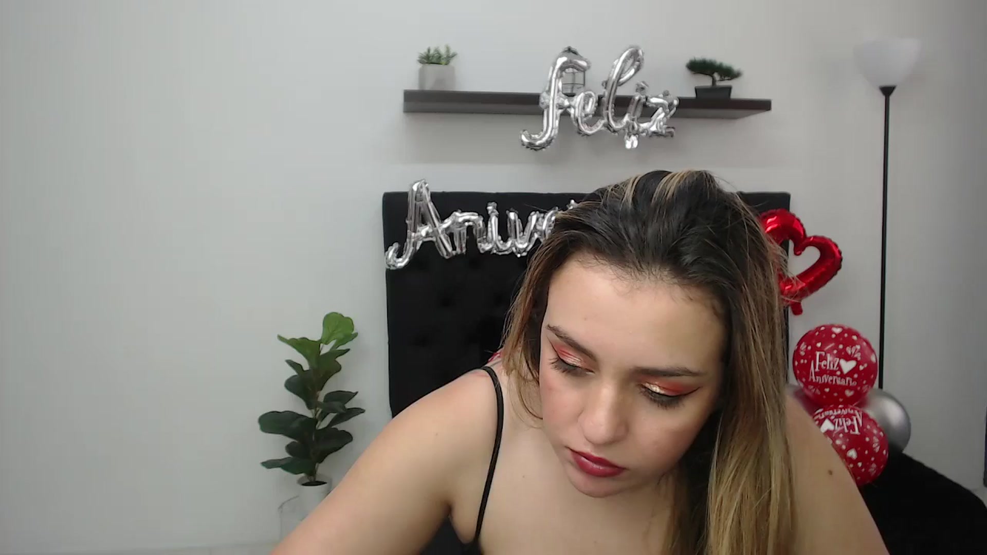 Gallery image thumbnail from CamilleDucan's myfreecams stream on, 07/07/2025, 17:18 image 1 of 20