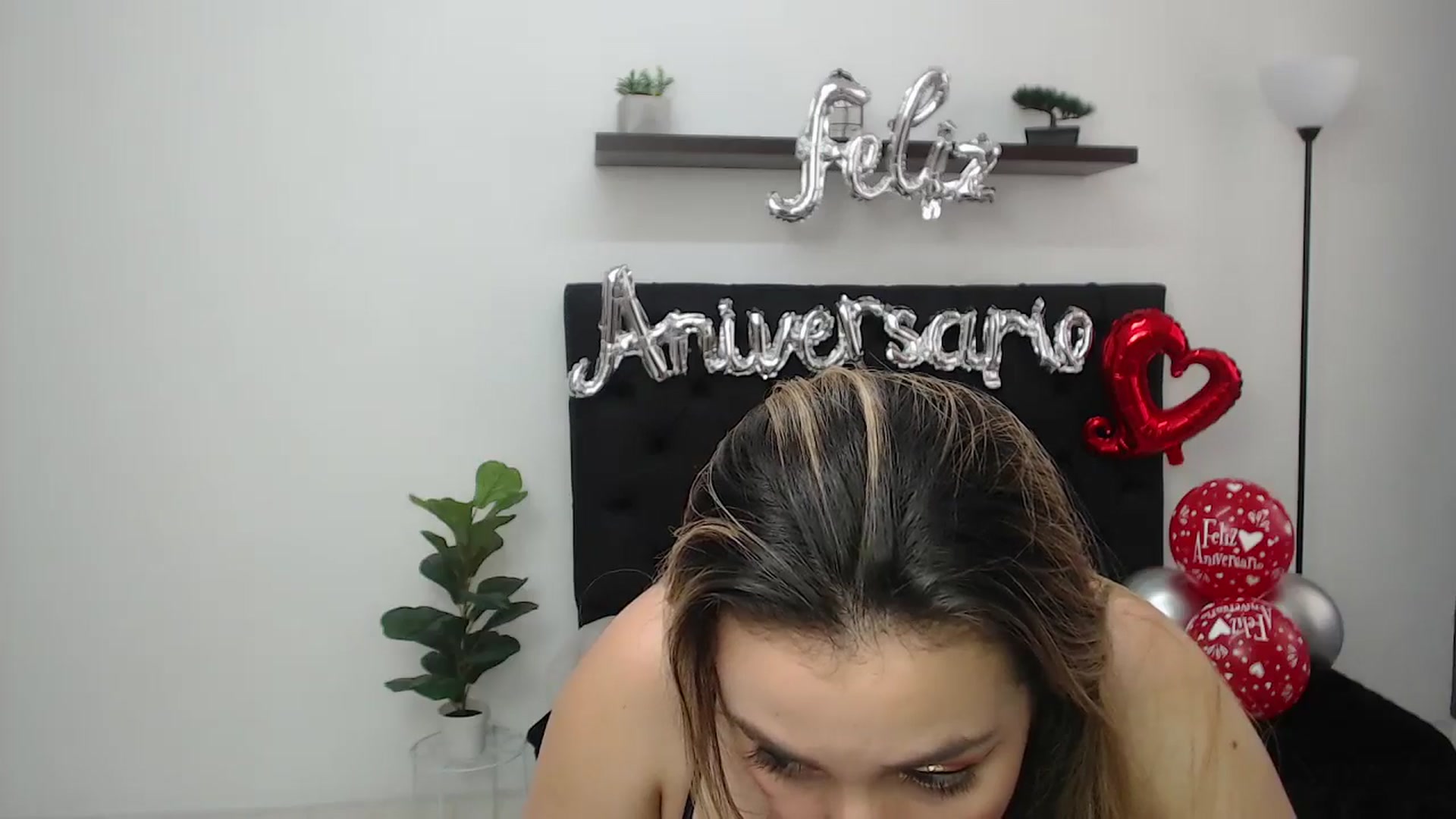 Gallery image thumbnail from CamilleDucan's myfreecams stream on, 07/07/2025, 17:18 image 2 of 20