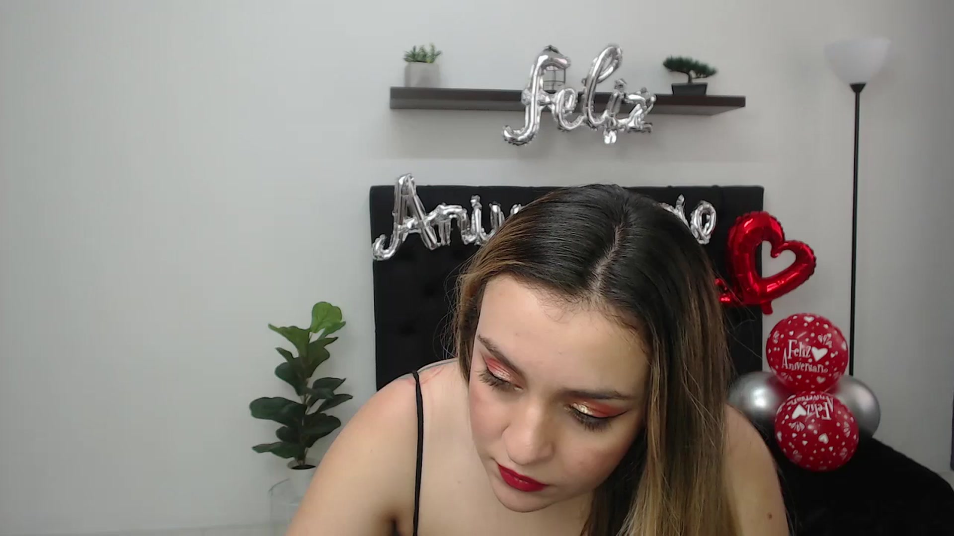 Gallery image thumbnail from CamilleDucan's myfreecams stream on, 07/07/2025, 17:18 image 7 of 20