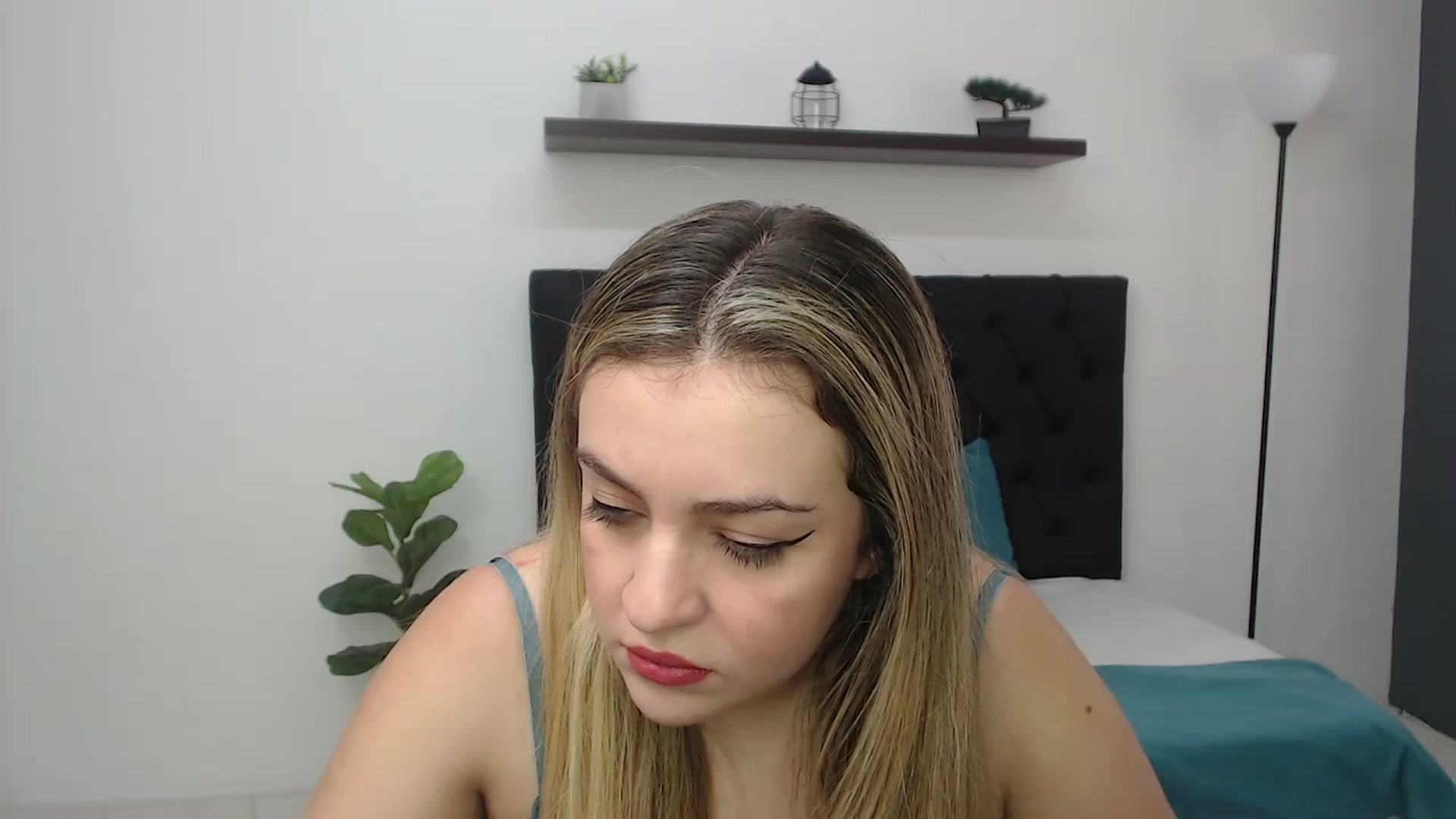 Gallery image thumbnail from CamilleDucan's myfreecams stream on, 07/23/2025, 13:25 image 9 of 20