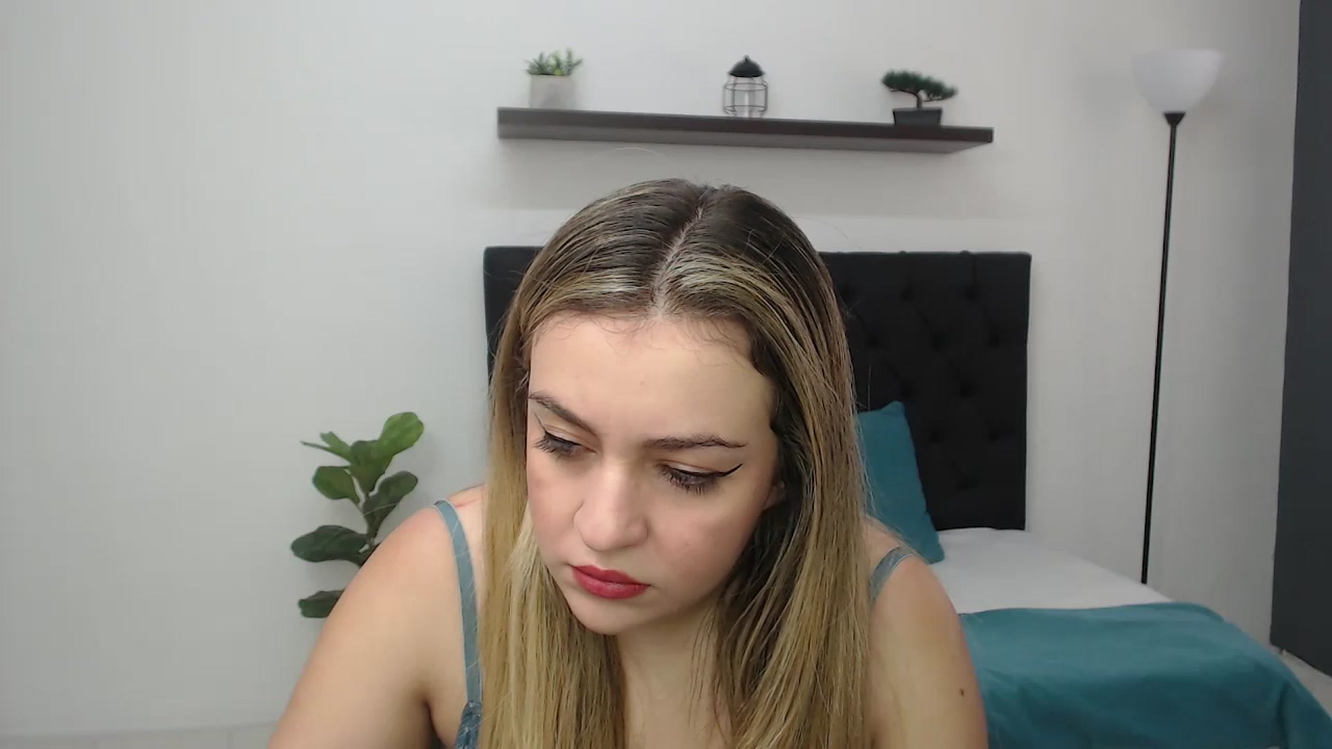 Gallery image thumbnail from CamilleDucan's myfreecams stream on, 07/23/2025, 13:25 image 10 of 20