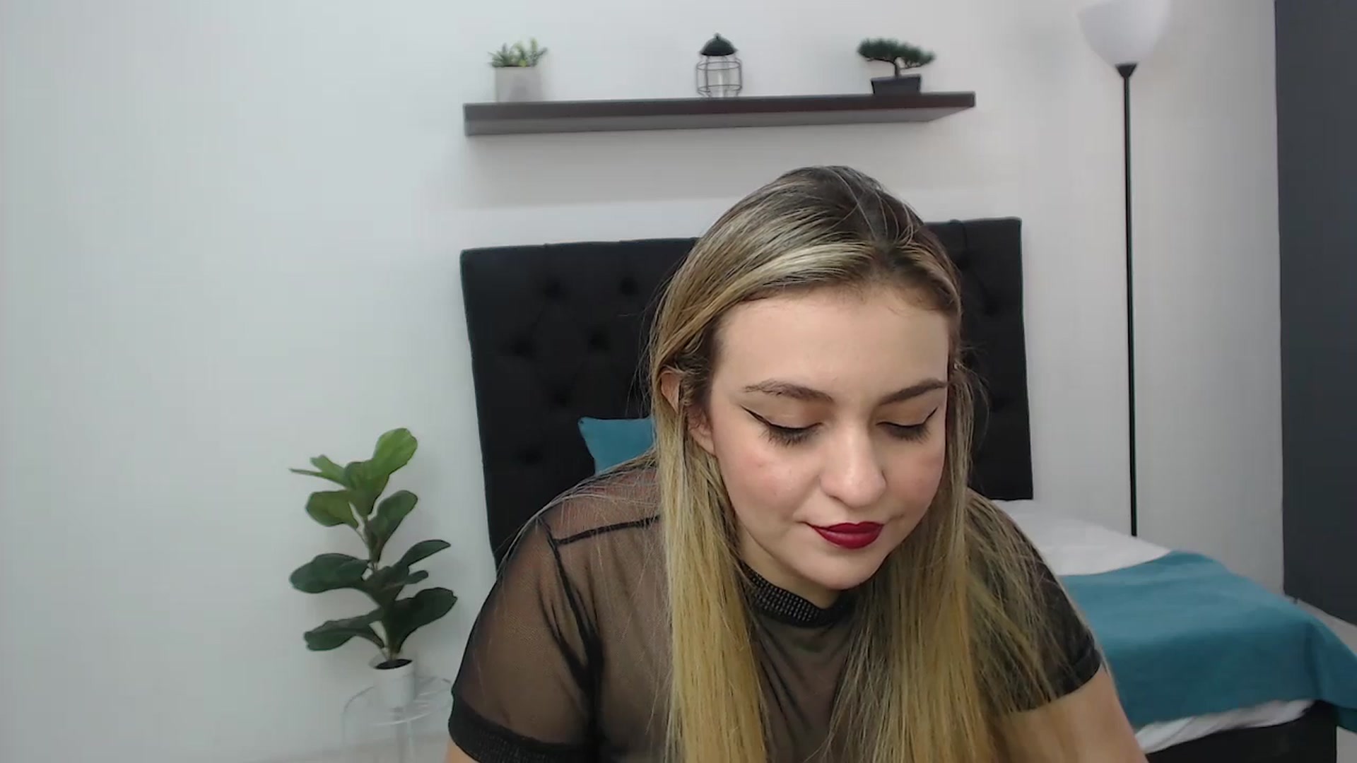 Gallery image thumbnail from CamilleDucan's myfreecams stream on, 07/25/2025, 16:09 image 14 of 20