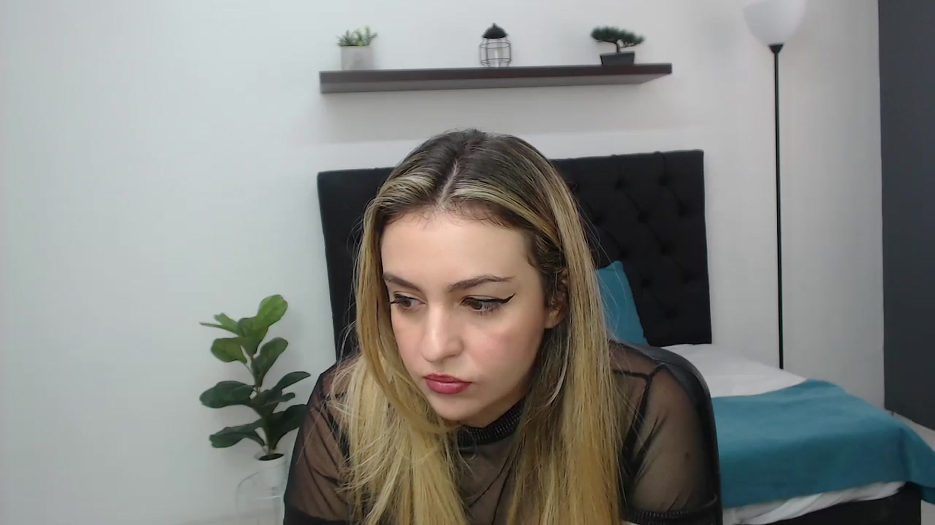 Gallery image thumbnail from CamilleDucan's myfreecams stream on, 07/25/2025, 16:09 image 5 of 20
