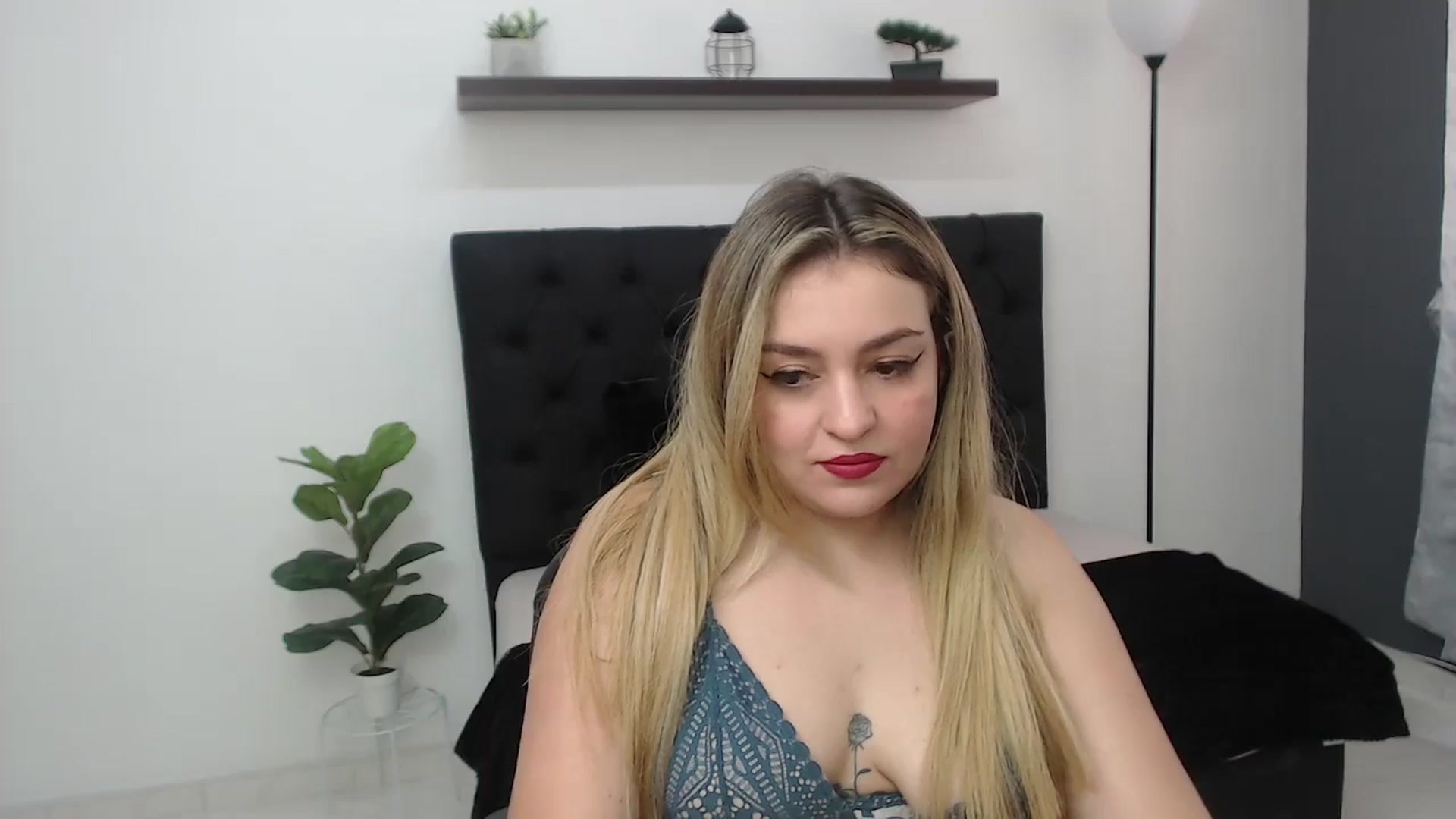 Gallery image thumbnail from CamilleDucan's myfreecams stream on, 07/29/2025, 14:16 image 19 of 20