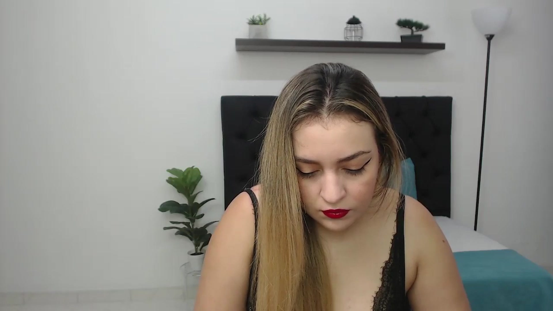 Gallery image thumbnail from CamilleDucan's myfreecams stream on, 08/25/2025, 13:24 image 9 of 20