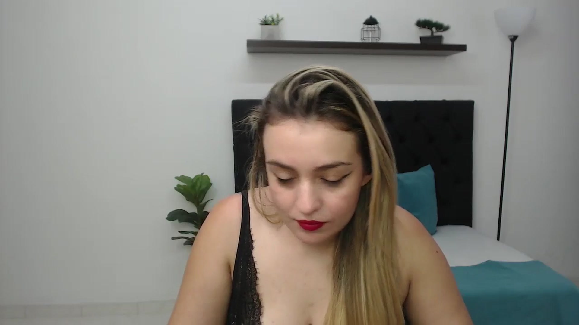 Gallery image thumbnail from CamilleDucan's myfreecams stream on, 08/25/2025, 17:07 image 20 of 20