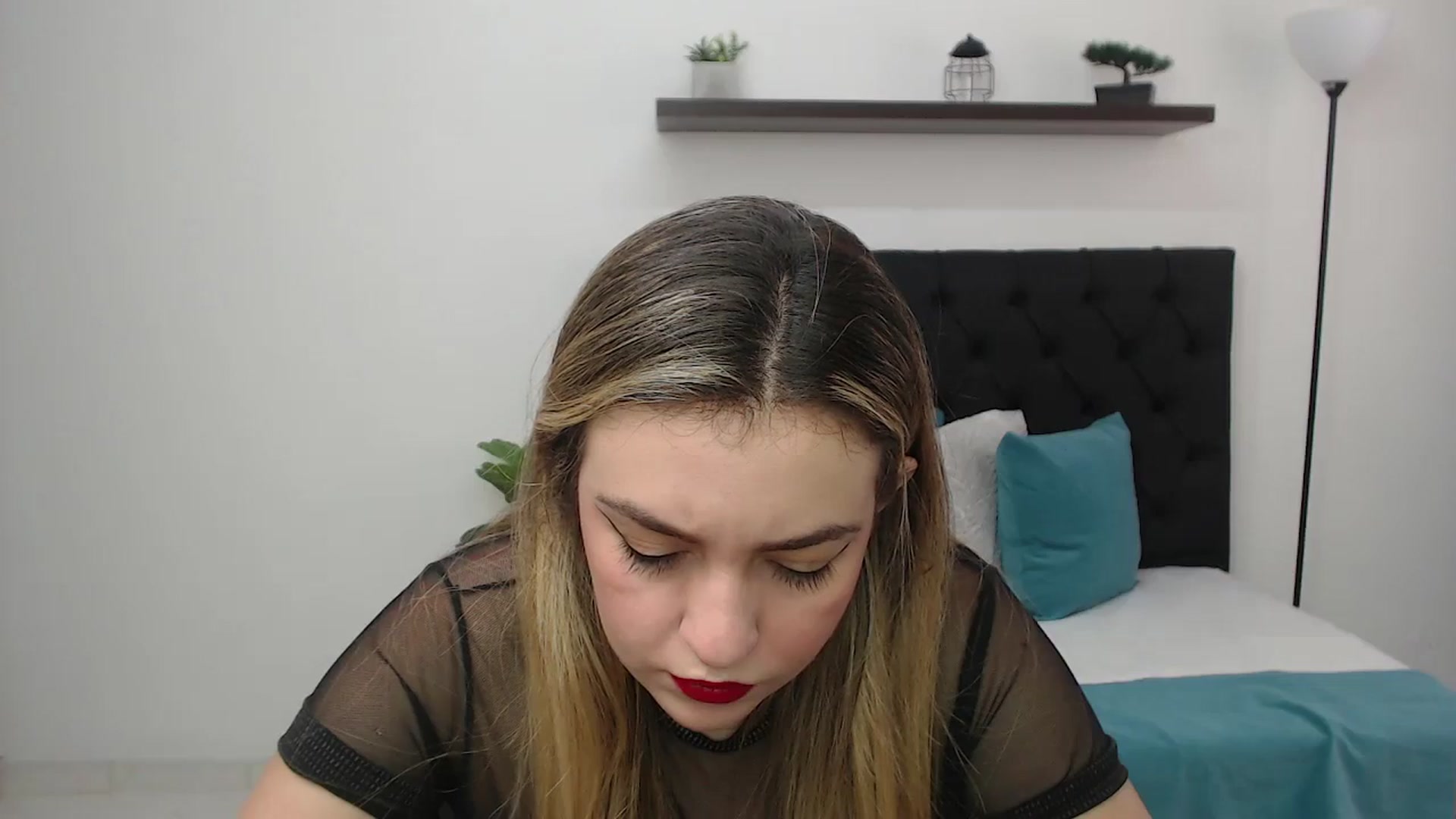 Gallery image thumbnail from CamilleDucan's myfreecams stream on, 08/27/2025, 14:03 image 16 of 20