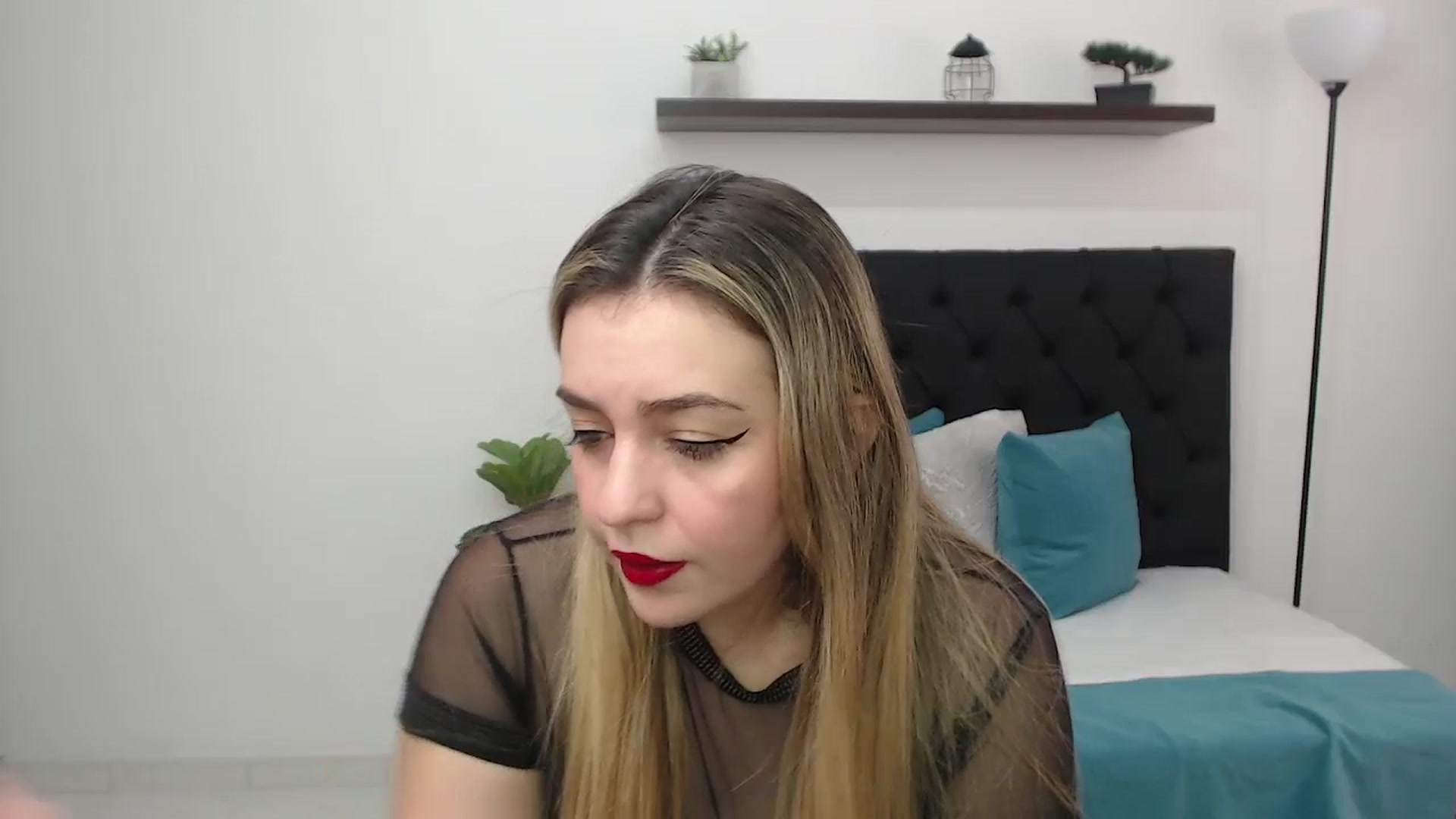 Gallery image thumbnail from CamilleDucan's myfreecams stream on, 08/27/2025, 14:03 image 6 of 20