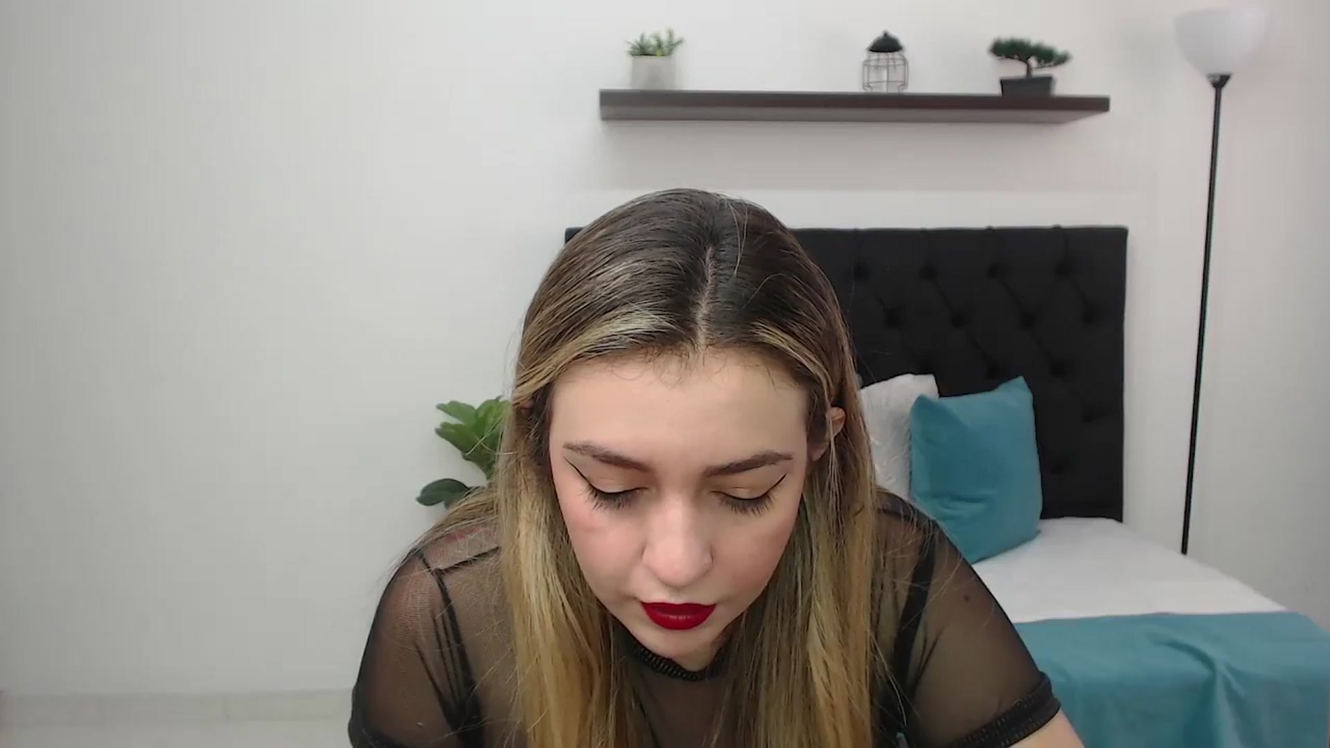 Gallery image thumbnail from CamilleDucan's myfreecams stream on, 08/27/2025, 14:03 image 14 of 20