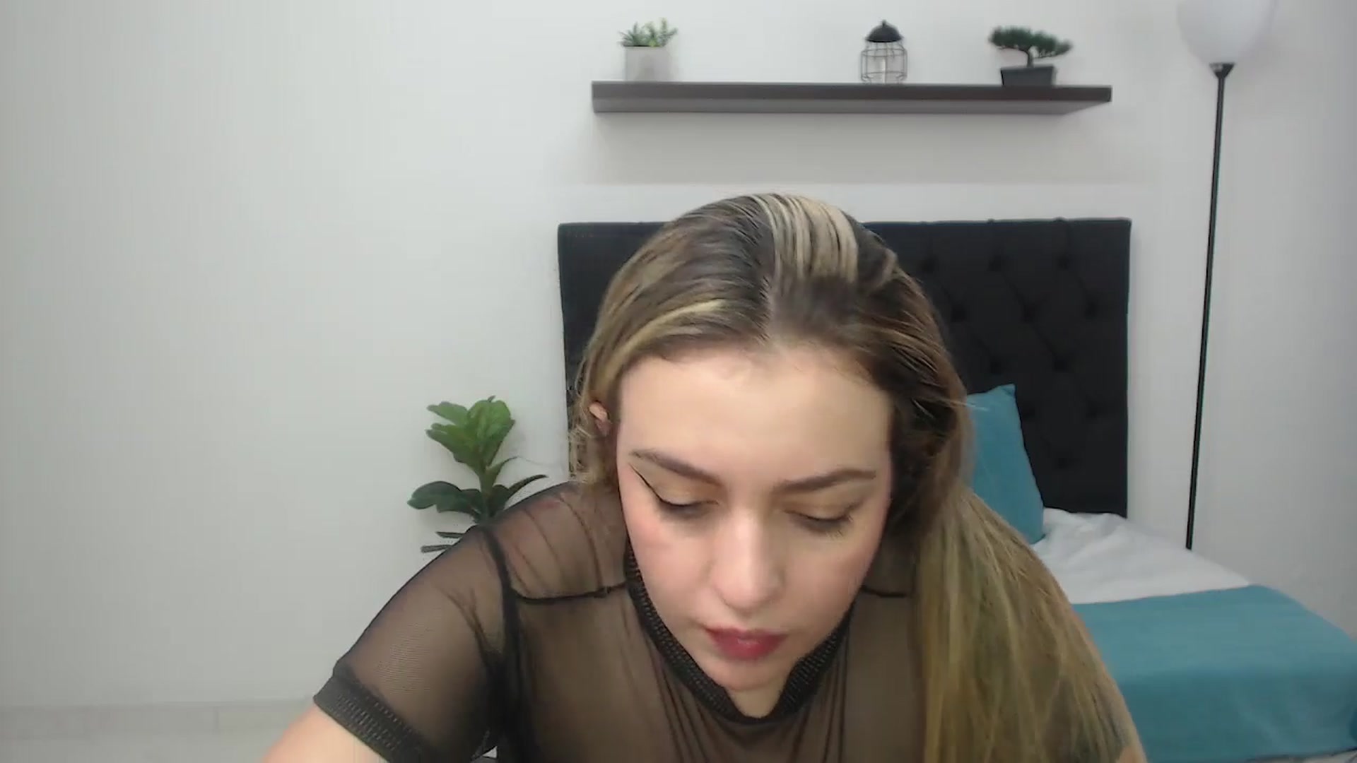 Gallery image thumbnail from CamilleDucan's myfreecams stream on, 08/27/2025, 16:42 image 18 of 20