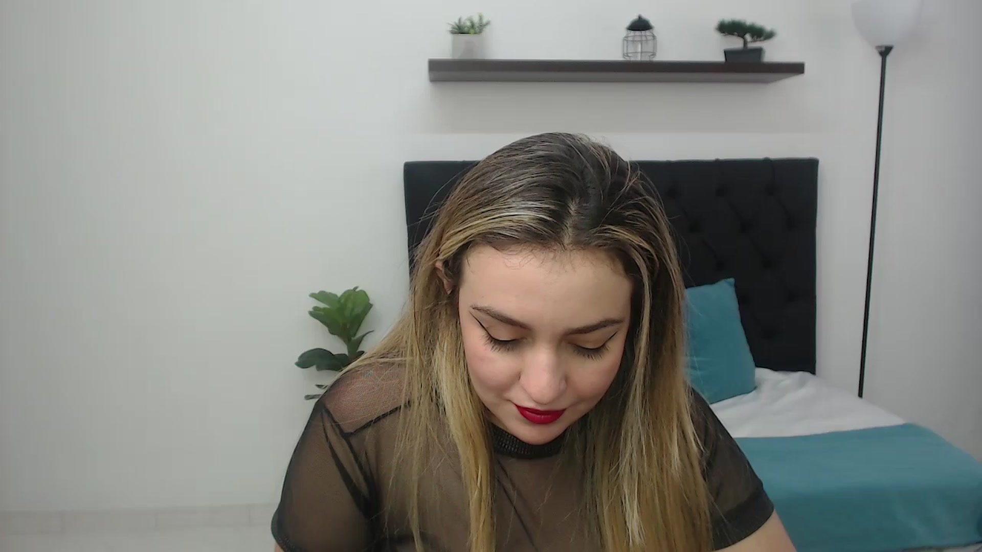 Gallery image thumbnail from CamilleDucan's myfreecams stream on, 08/27/2025, 17:12 image 1 of 20