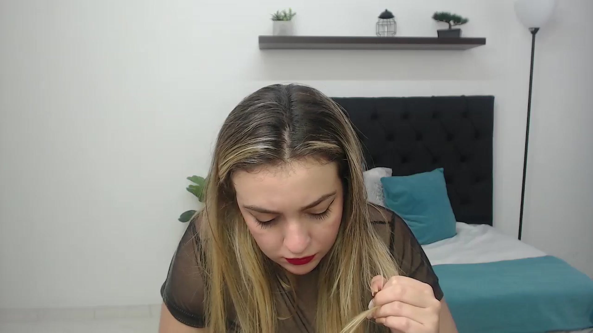 Gallery image thumbnail from CamilleDucan's myfreecams stream on, 08/27/2025, 17:12 image 17 of 20