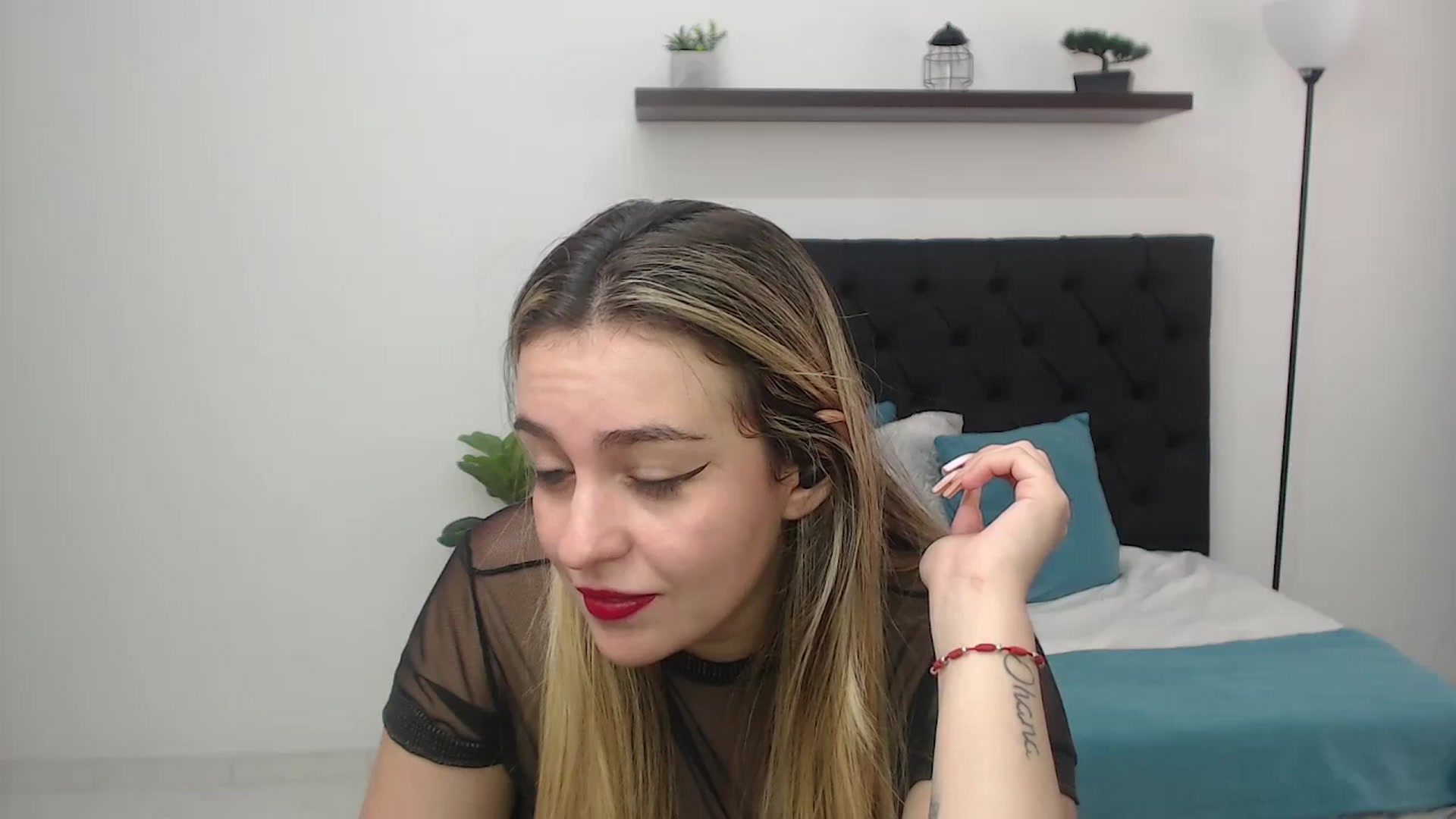 Gallery image thumbnail from CamilleDucan's myfreecams stream on, 08/27/2025, 18:28 image 4 of 20