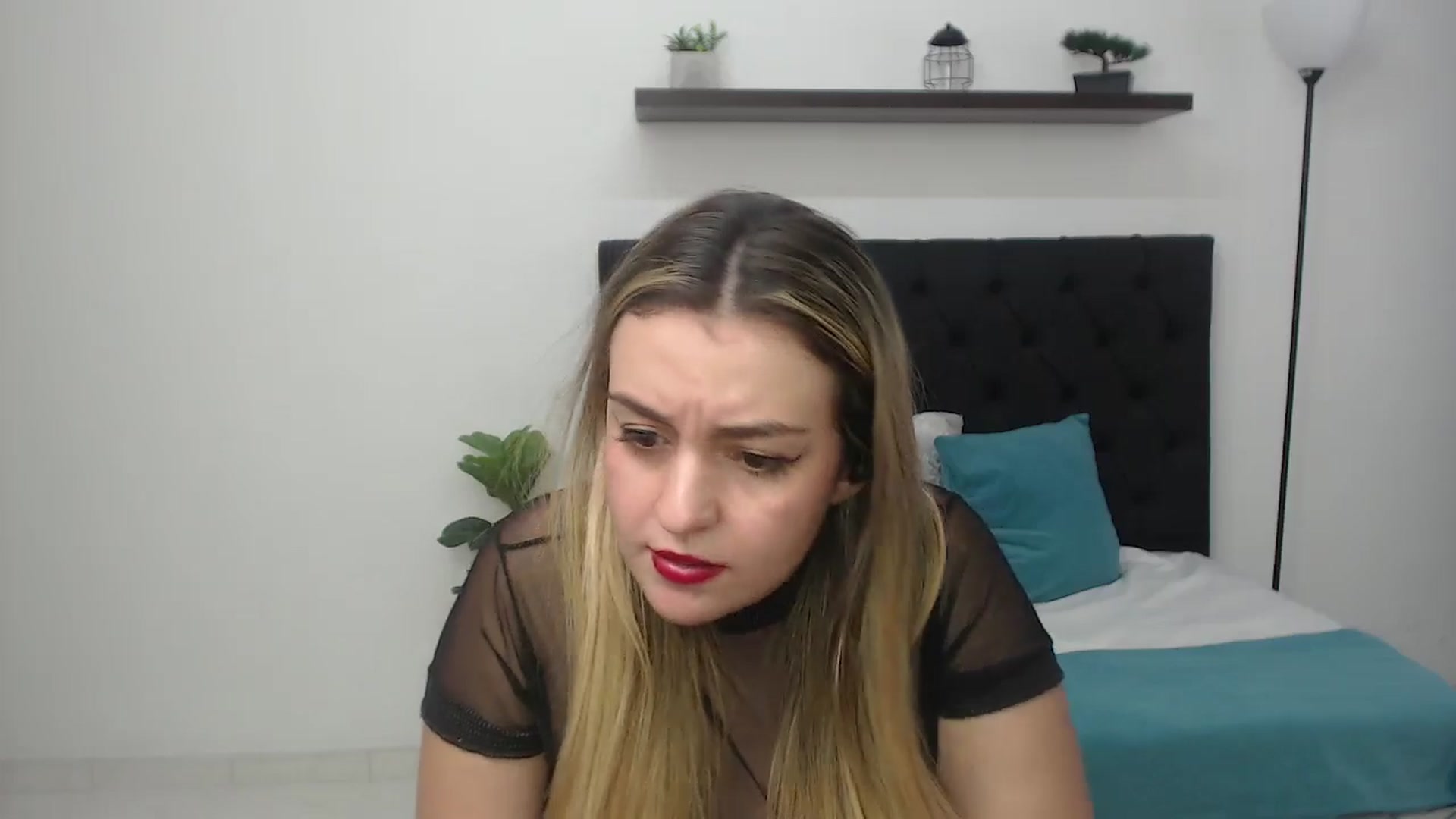 Gallery image thumbnail from CamilleDucan's myfreecams stream on, 08/27/2025, 18:28 image 18 of 20