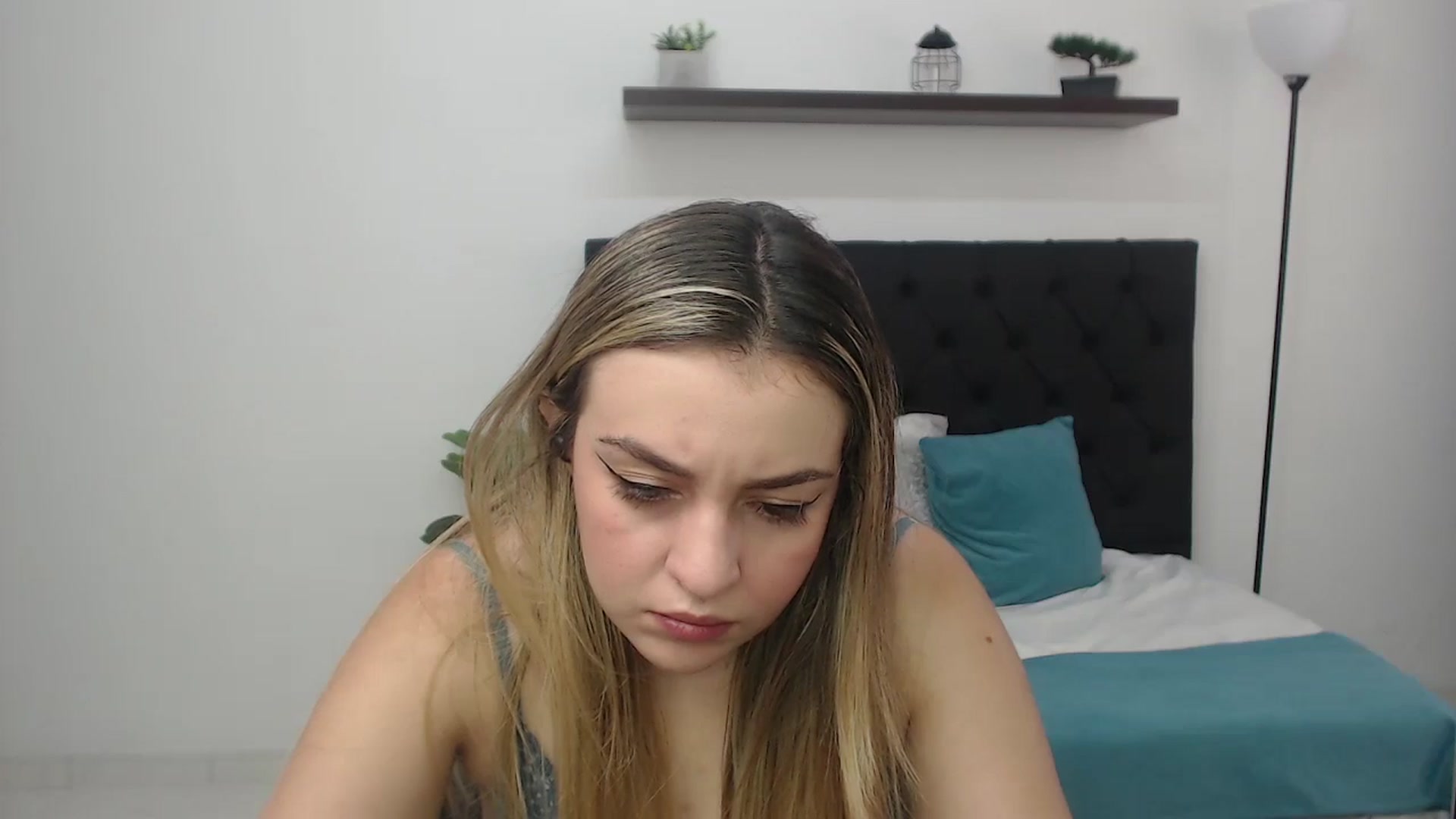 Gallery image thumbnail from CamilleDucan's myfreecams stream on, 08/28/2025, 13:41 image 14 of 20