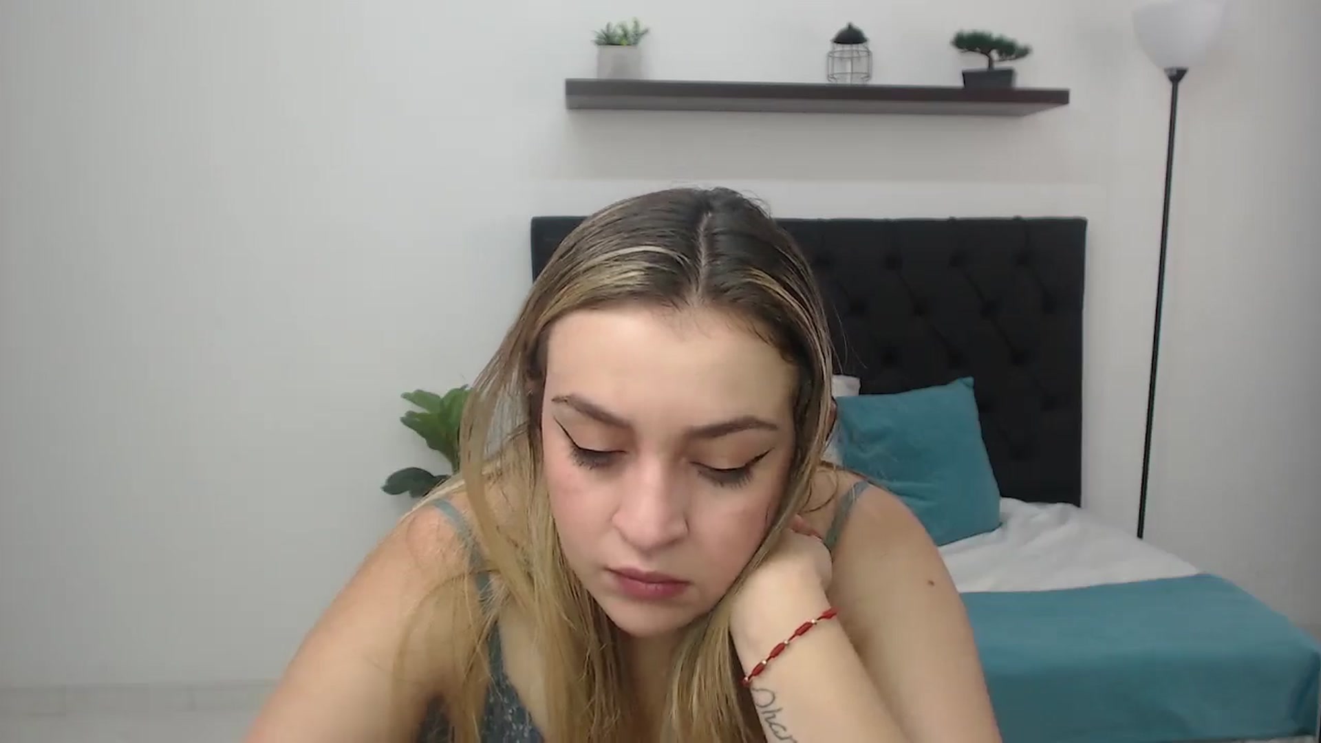 Gallery image thumbnail from CamilleDucan's myfreecams stream on, 08/28/2025, 13:41 image 13 of 20