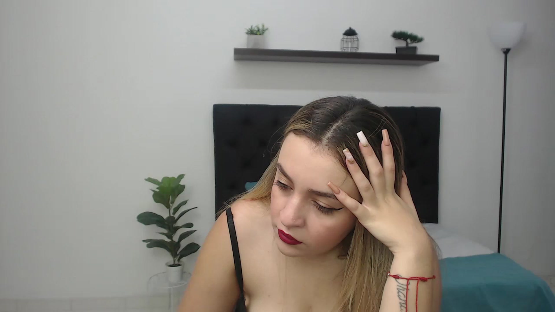 Gallery image thumbnail from CamilleDucan's myfreecams stream on, 08/29/2025, 13:35 image 3 of 20