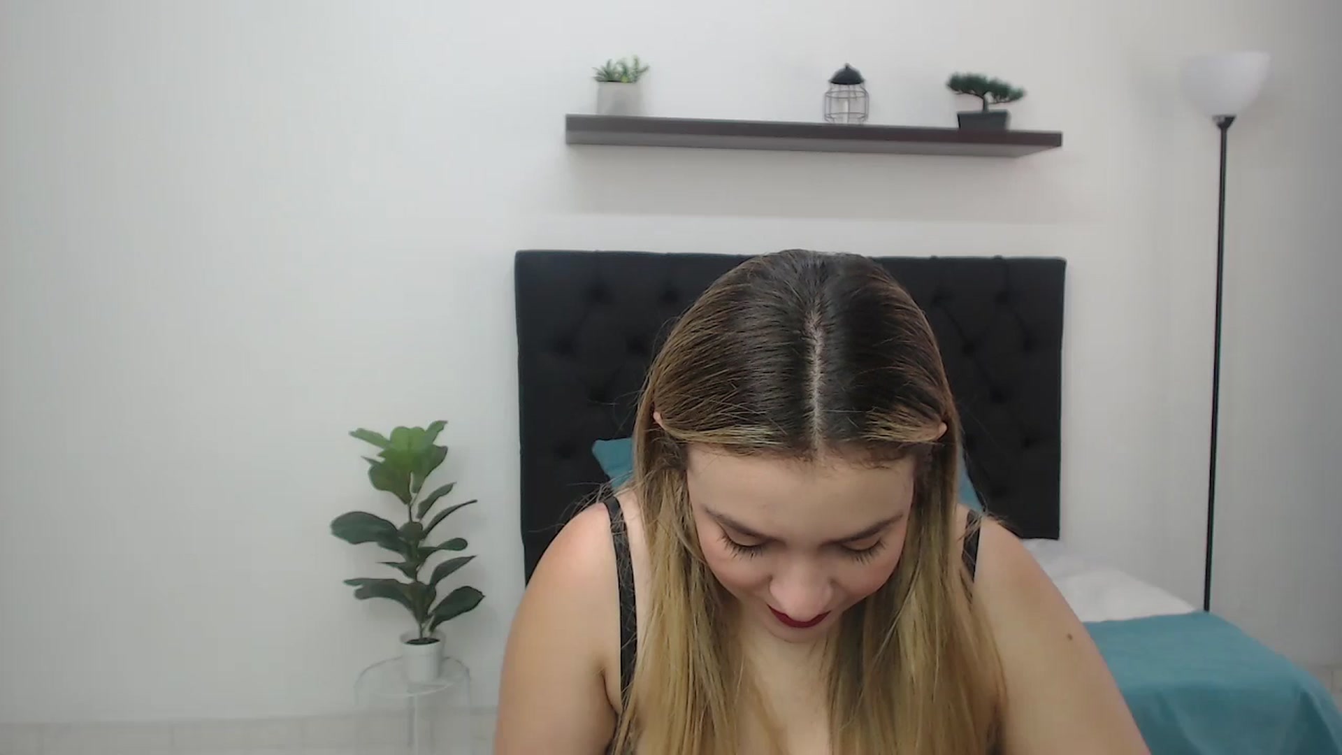 Gallery image thumbnail from CamilleDucan's myfreecams stream on, 08/29/2025, 13:35 image 20 of 20