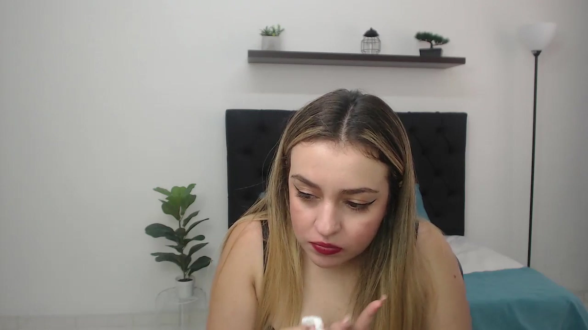 Gallery image thumbnail from CamilleDucan's myfreecams stream on, 08/29/2025, 14:34 image 3 of 20