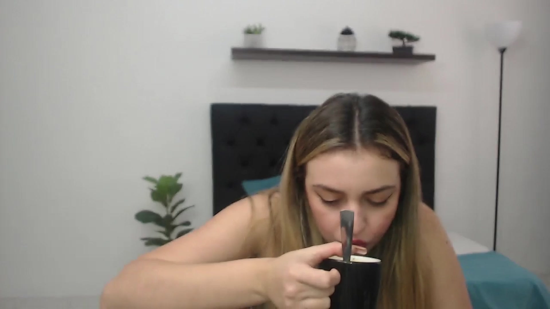 Gallery image thumbnail from CamilleDucan's myfreecams stream on, 08/29/2025, 14:34 image 12 of 20