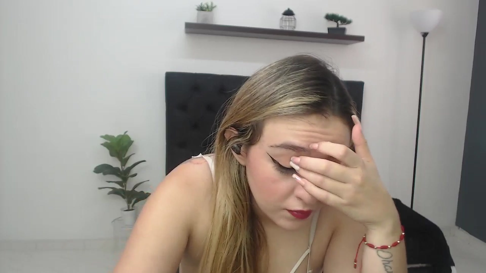 Gallery image thumbnail from CamilleDucan's myfreecams stream on, 09/09/2025, 13:28 image 10 of 20