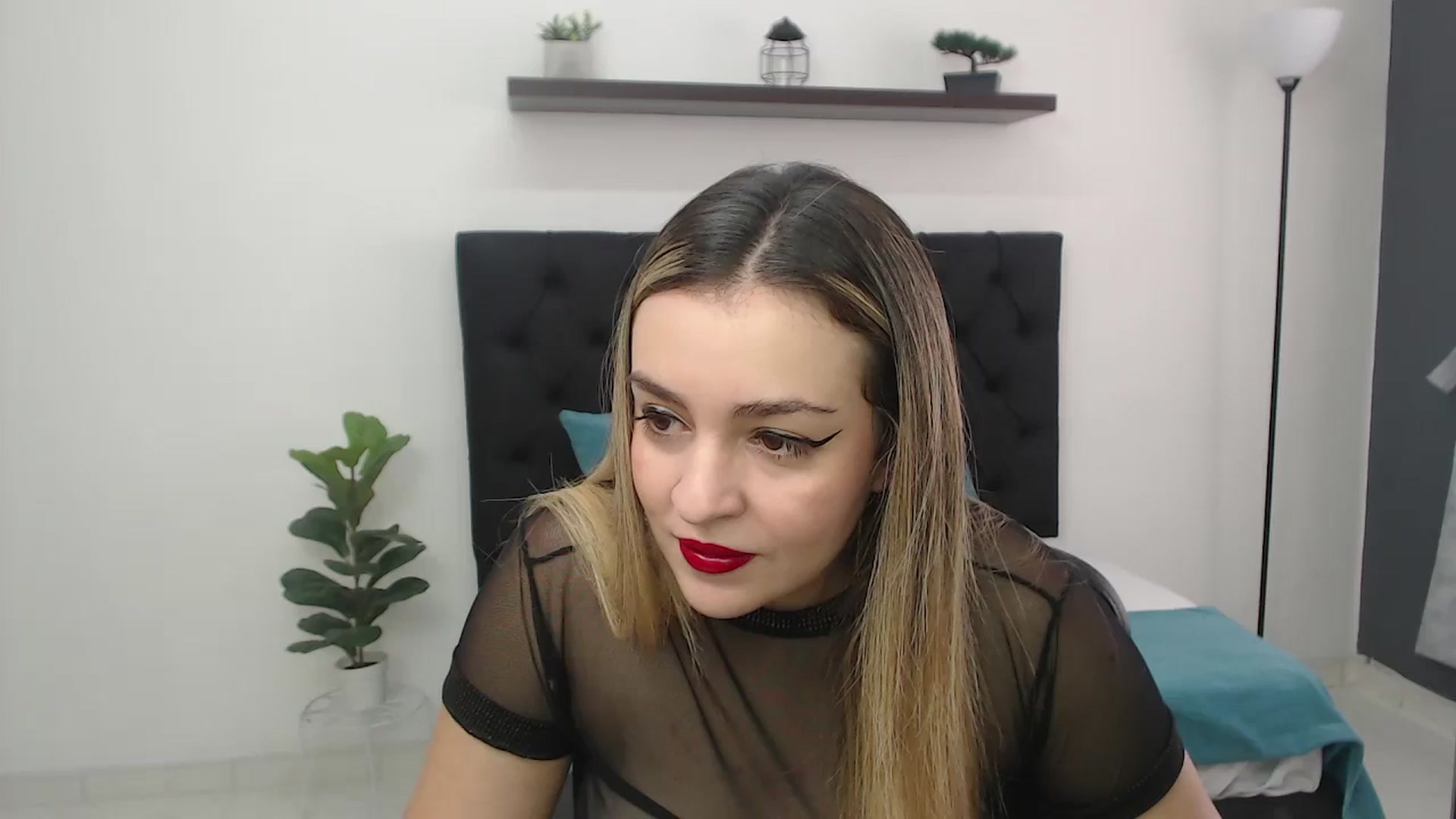 Gallery image thumbnail from CamilleDucan's myfreecams stream on, 09/25/2025, 13:23 image 10 of 20