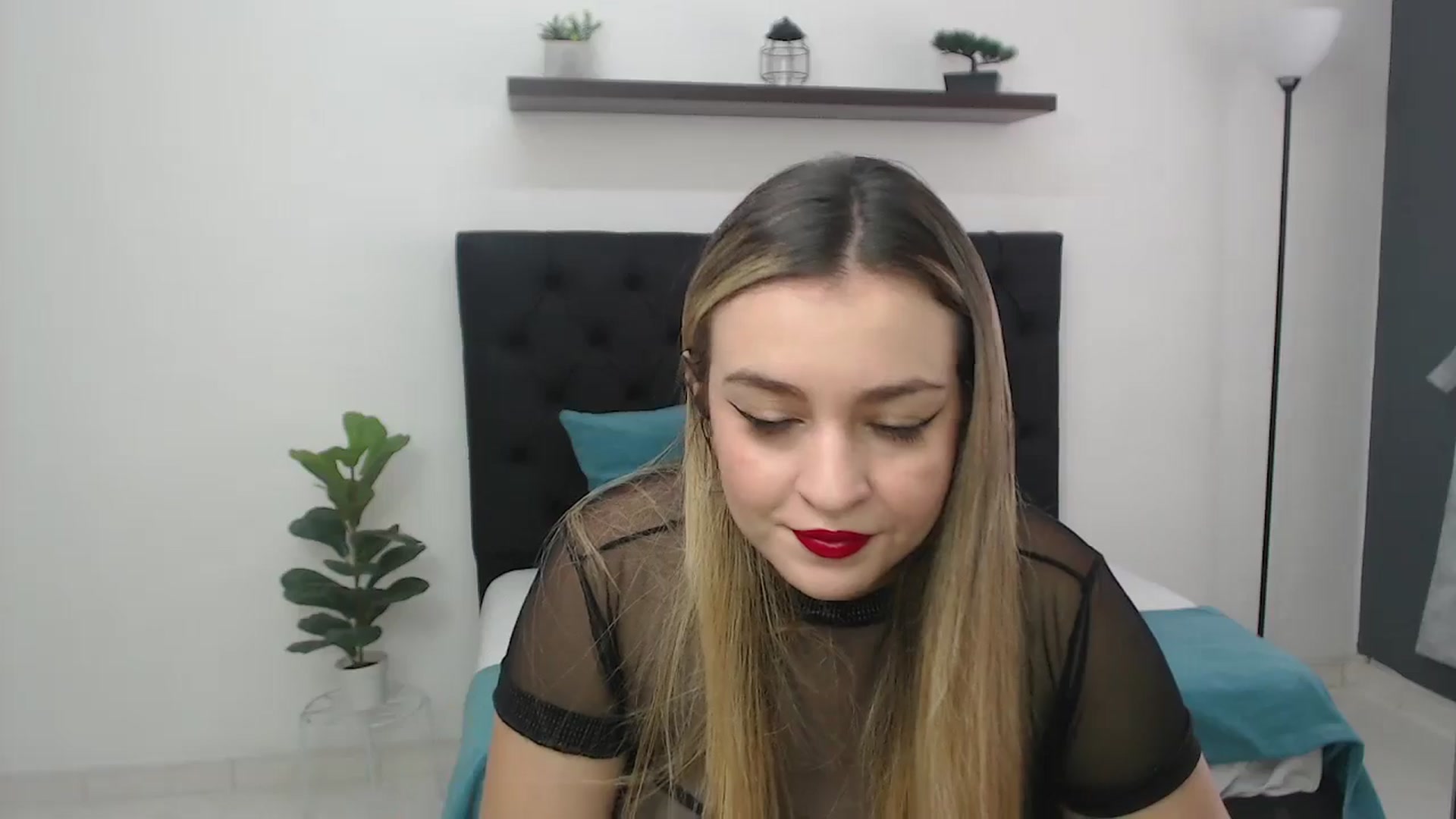 Gallery image thumbnail from CamilleDucan's myfreecams stream on, 09/25/2025, 13:23 image 19 of 20