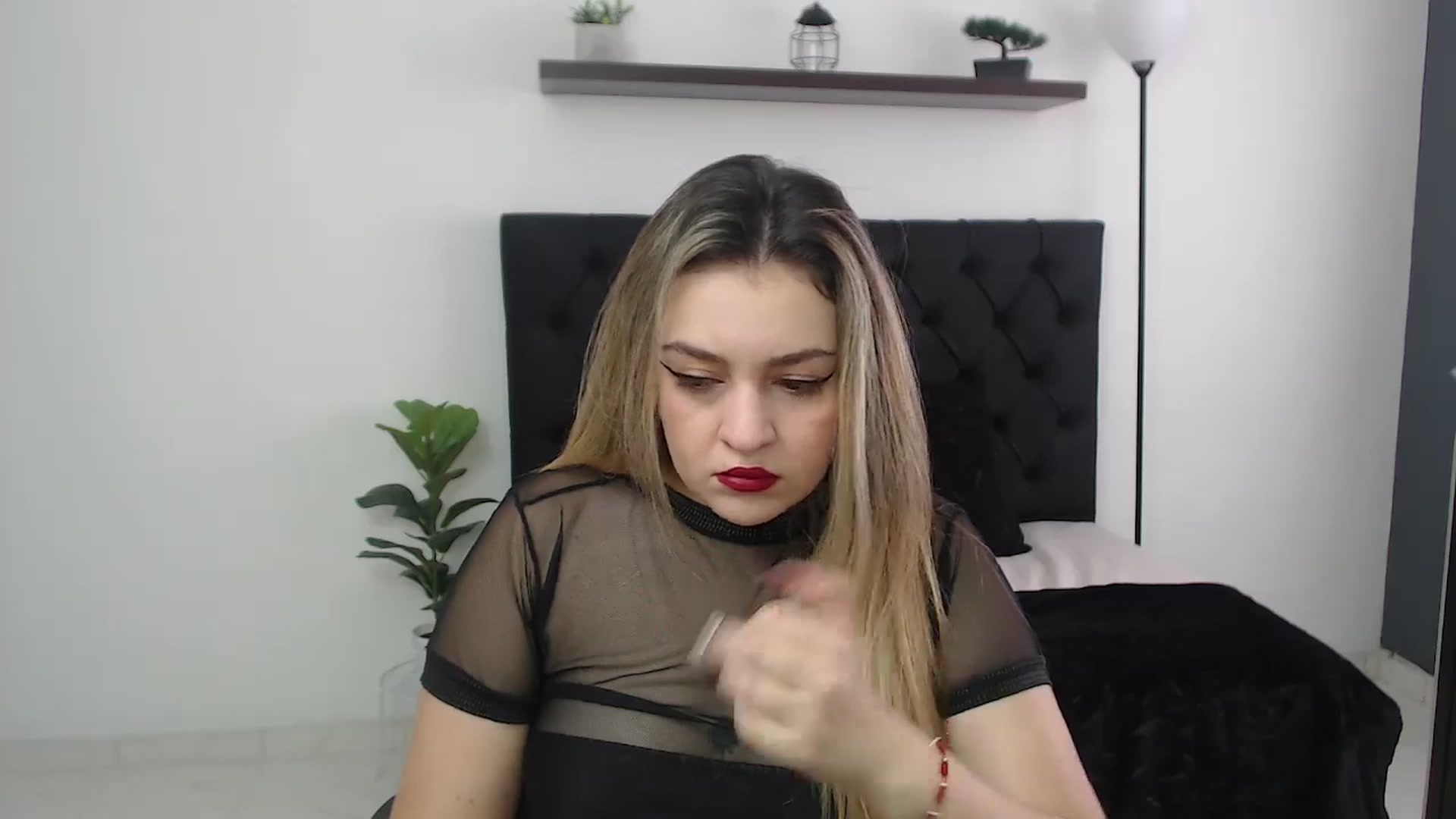 Gallery image thumbnail from CamilleDucan's myfreecams stream on, 10/09/2025, 13:27 image 3 of 20